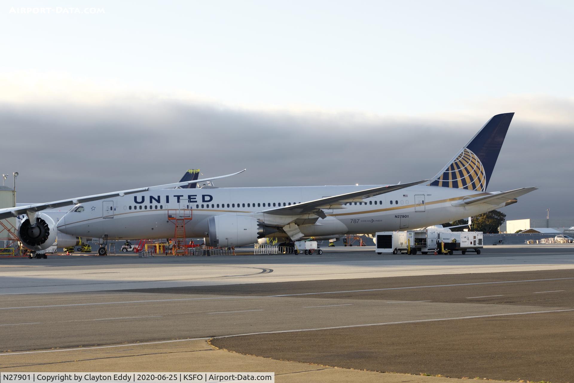 N27901, 2012 Boeing 787-8 Dreamliner C/N 34821, SFO 2020.