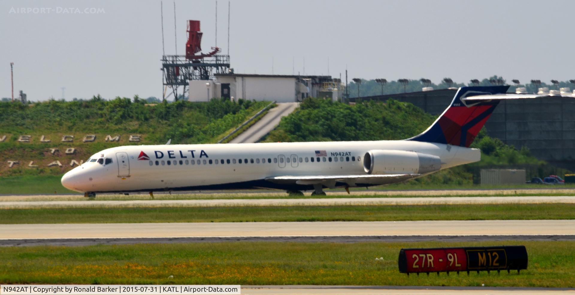 N942AT, 1999 Boeing 717-200 C/N 55005, Taxi Atlanta