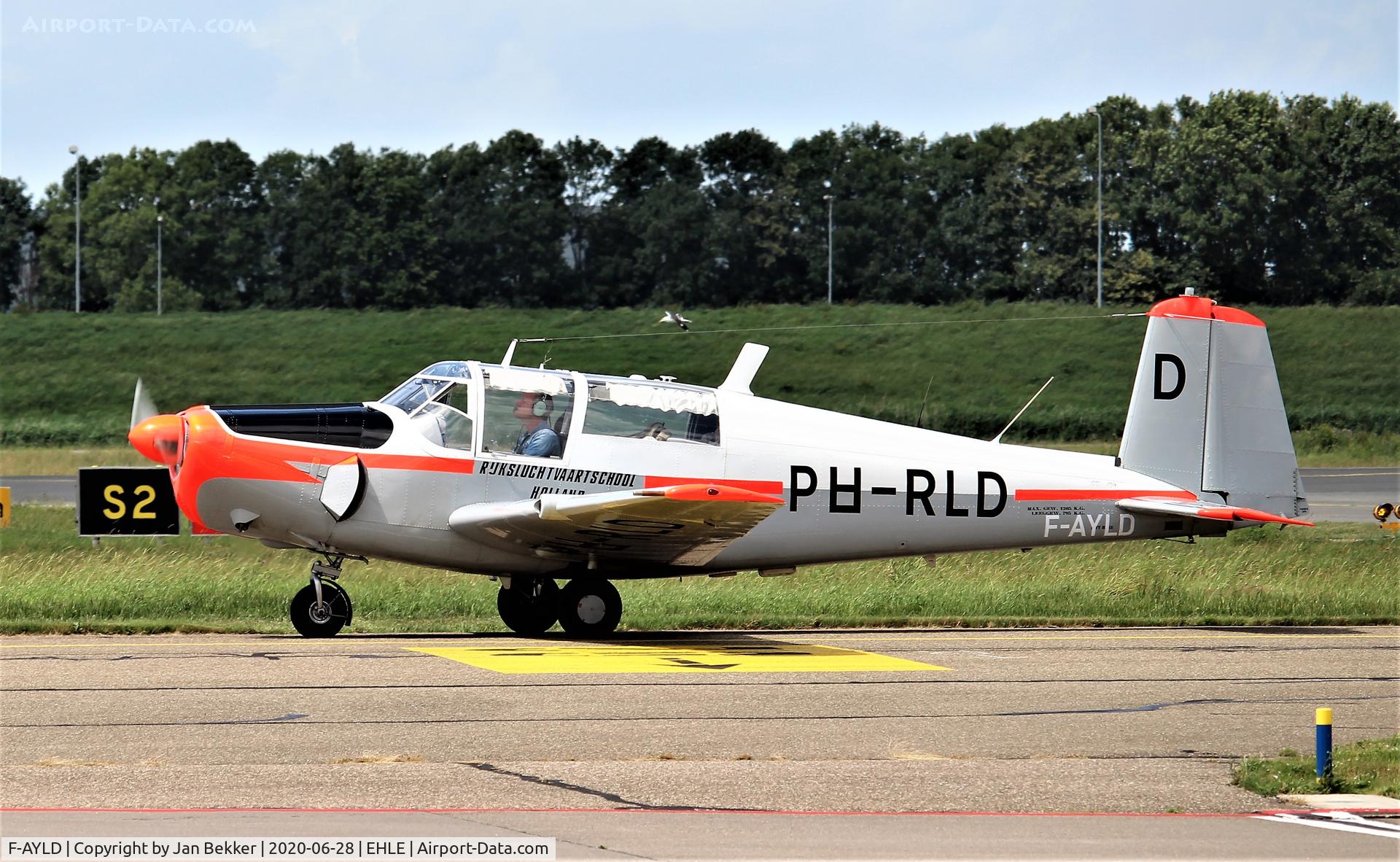 F-AYLD, 1959 Saab 91D Safir C/N 91-370, Lelystad Airport. To become PH-RLD