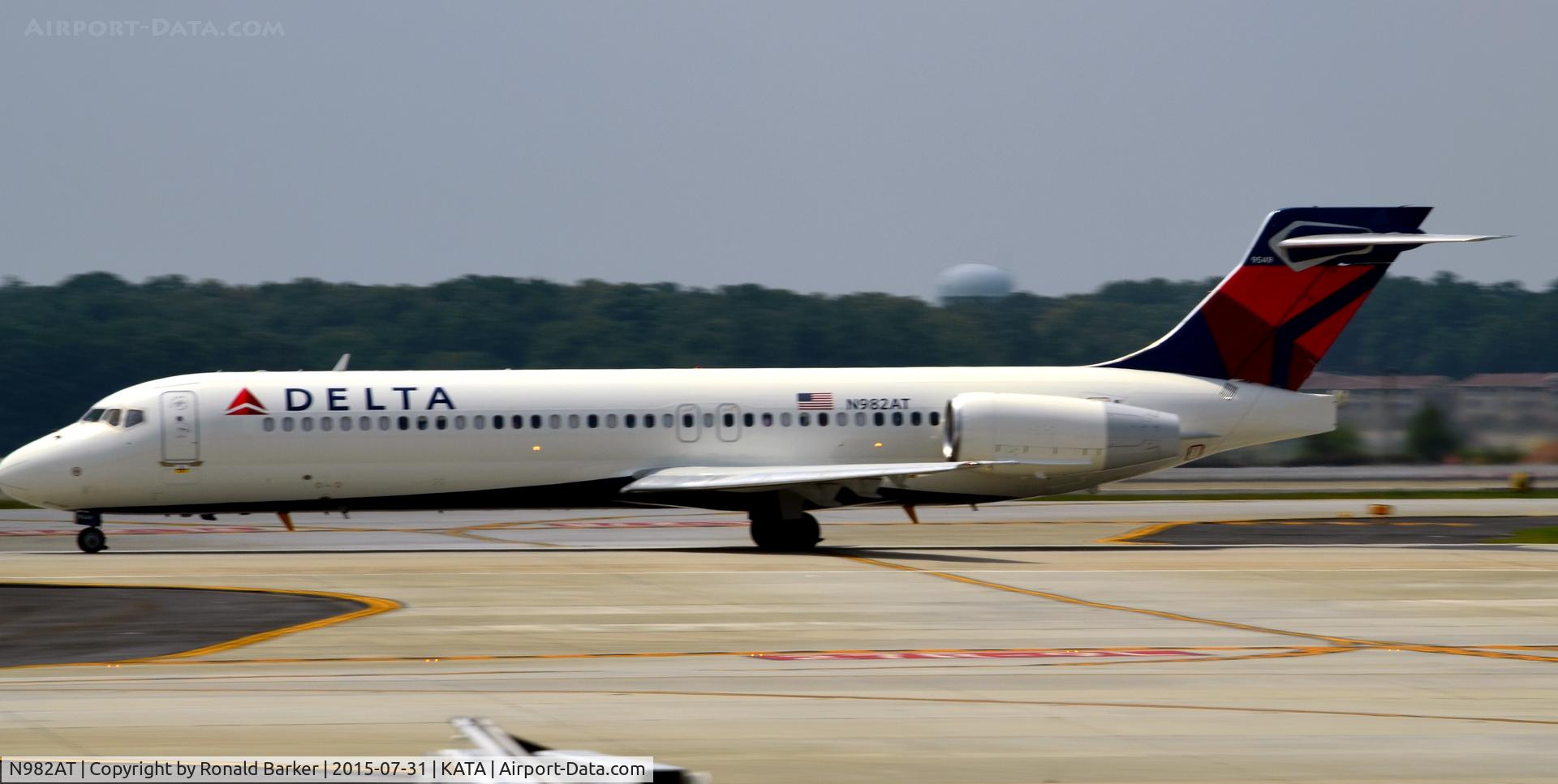 N982AT, 2002 Boeing 717-200 C/N 55041, Takeoff Atlanta