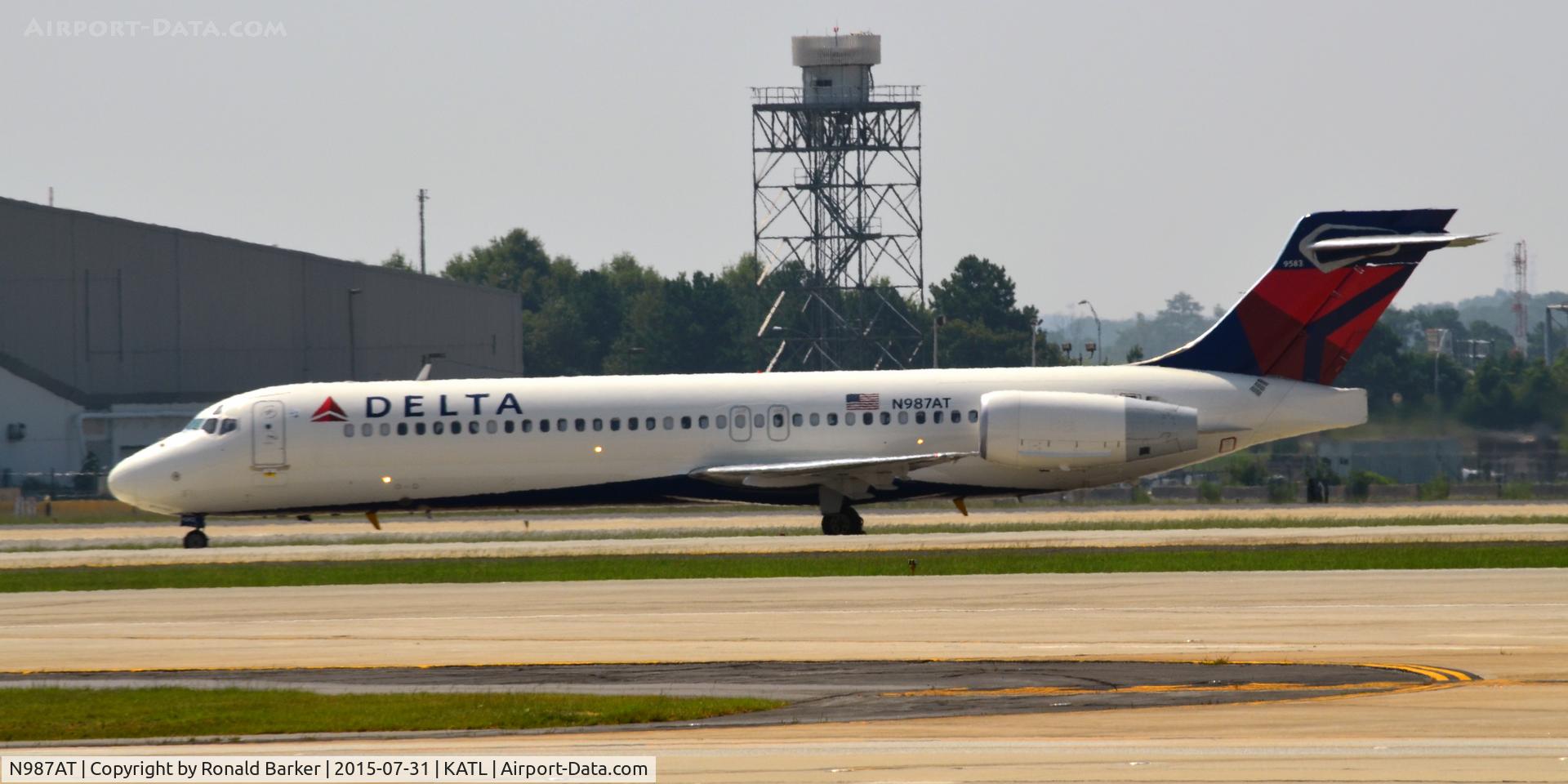 N987AT, 2001 Boeing 717-200 C/N 55088, Landing Atlanta