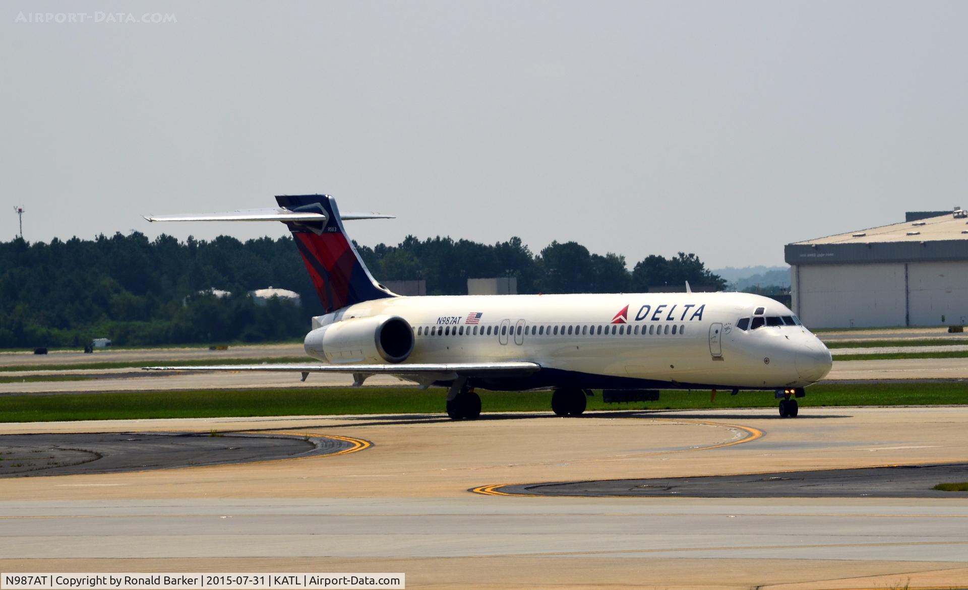 N987AT, 2001 Boeing 717-200 C/N 55088, Taxi Atlanta