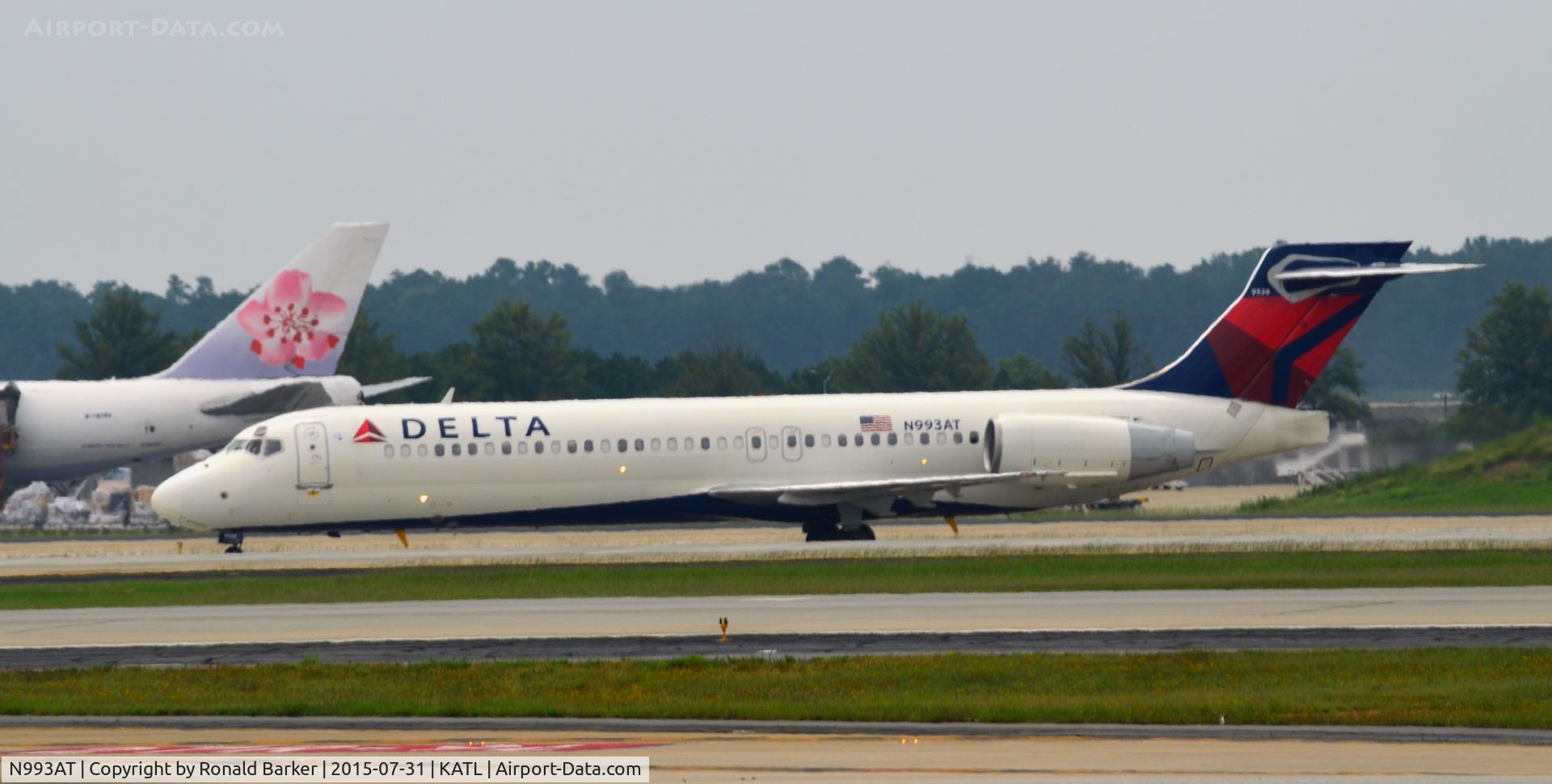 N993AT, 2002 Boeing 717-200 C/N 55137, Landing Atlanta