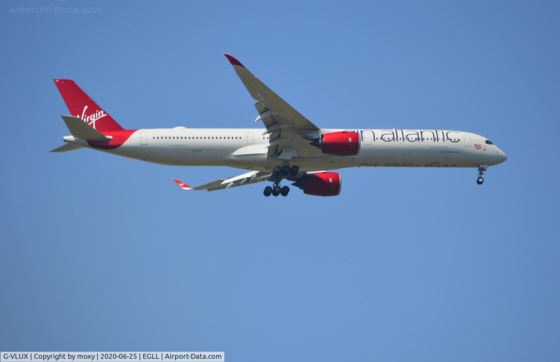 G-VLUX, 2019 Airbus A350-1041 C/N 274, Airbus A350-1041 on finals to 9R London Heathrow
