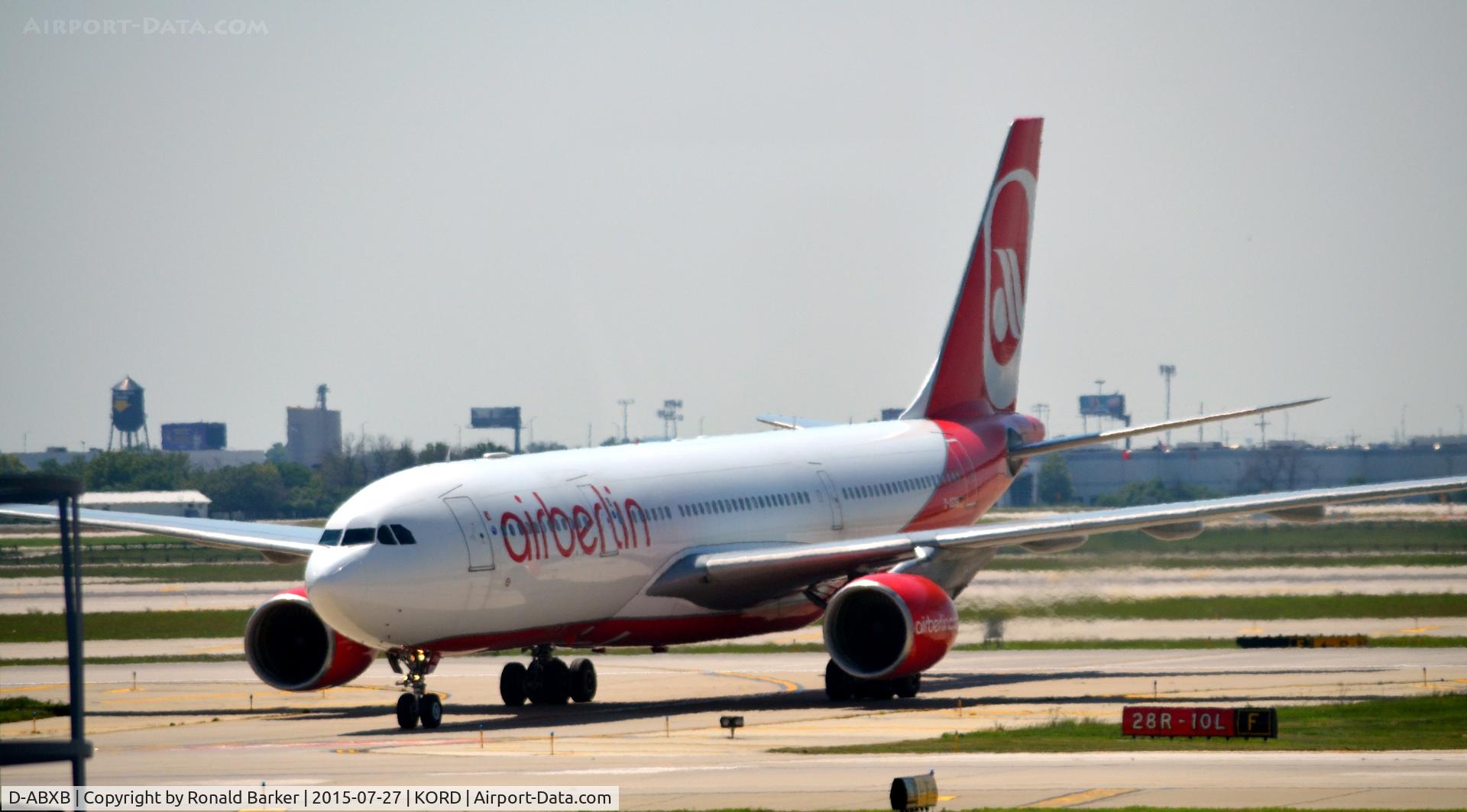 D-ABXB, 2000 Airbus A330-223 C/N 322, Taxi O'Hare