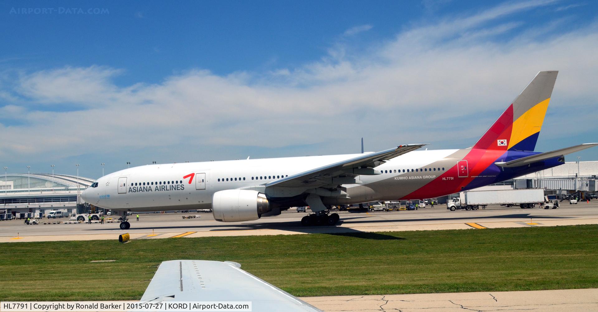 HL7791, 2010 Boeing 777-28E/ER C/N 35525, Taxi O'Hare