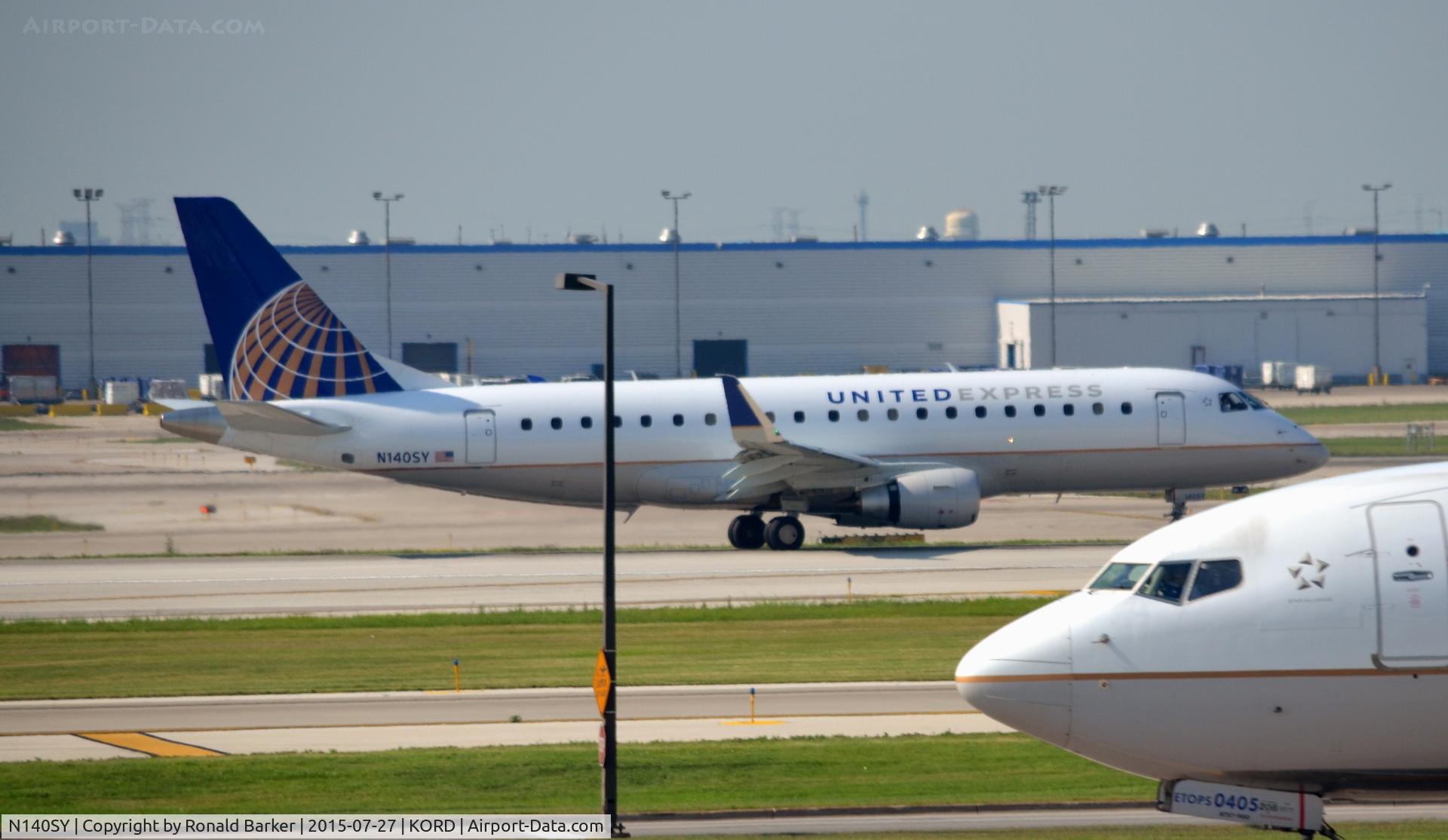 N140SY, 2015 Embraer 175LR (ERJ-170-200LR) C/N 17000470, Takeoff O'Hare