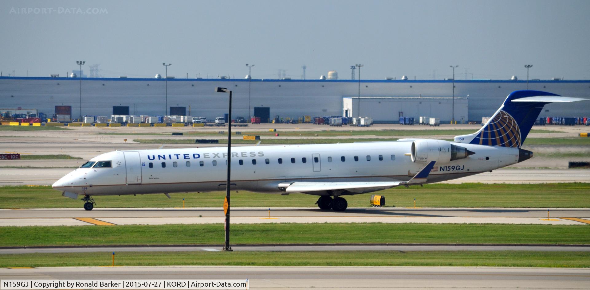 N159GJ, 2005 Bombardier CRJ-702 (CL-600-2C10) Regional Jet C/N 10238, Taxi O'Hare