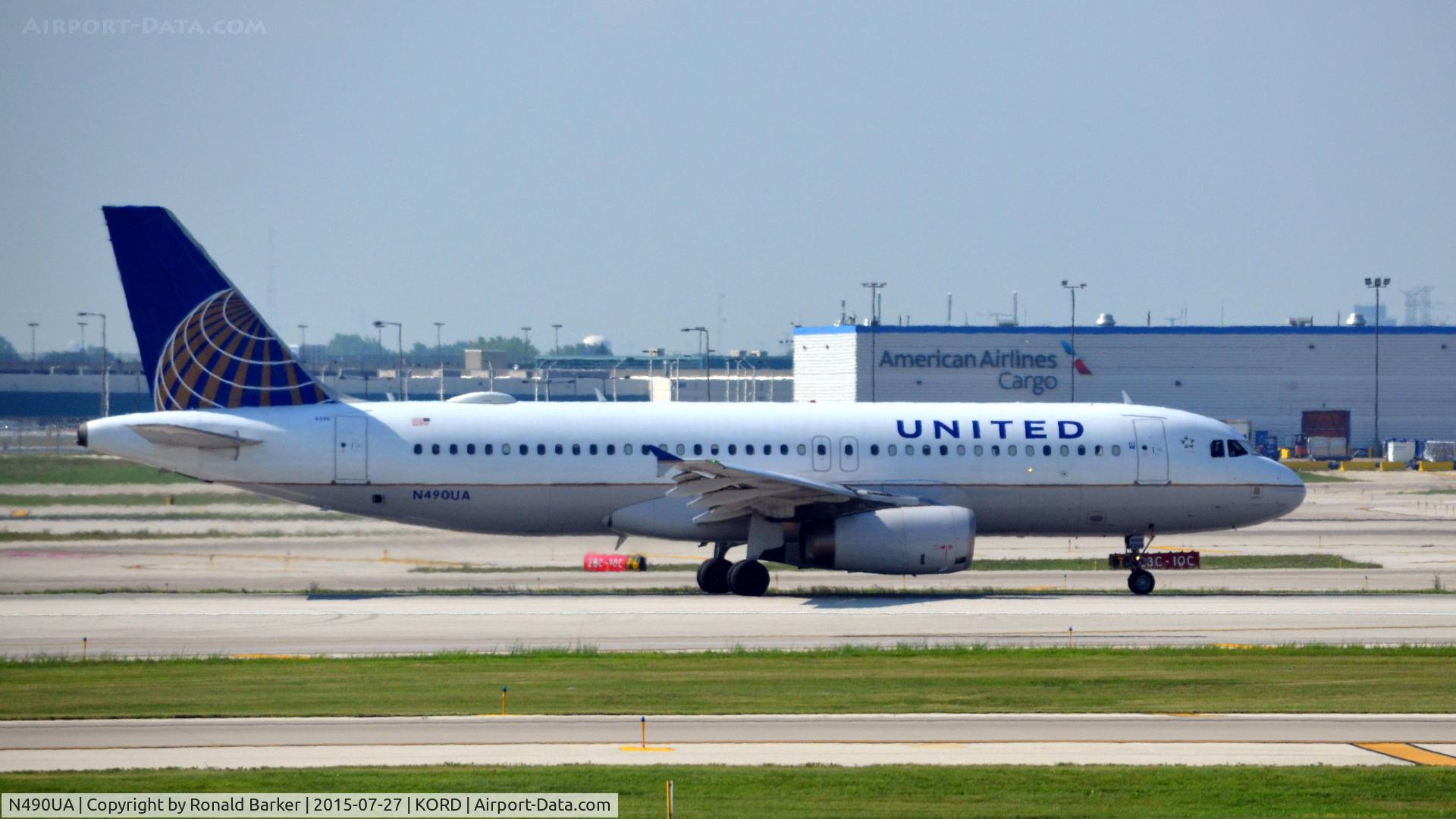 N490UA, 2002 Airbus A320-232 C/N 1728, Taxi ORD