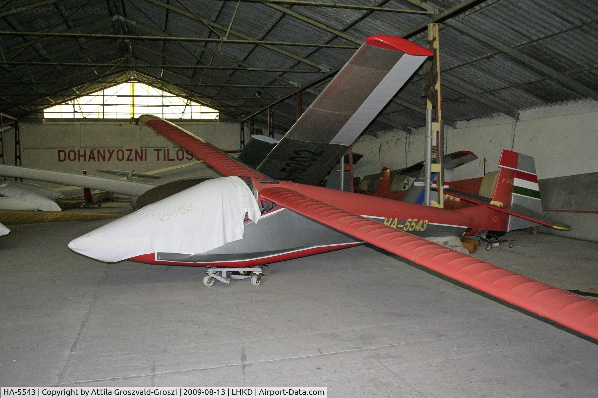 HA-5543, 1980 Rubik R-26SU Góbé '82 C/N AA800059, LHKD- Kecskéd Airfeld, hungary