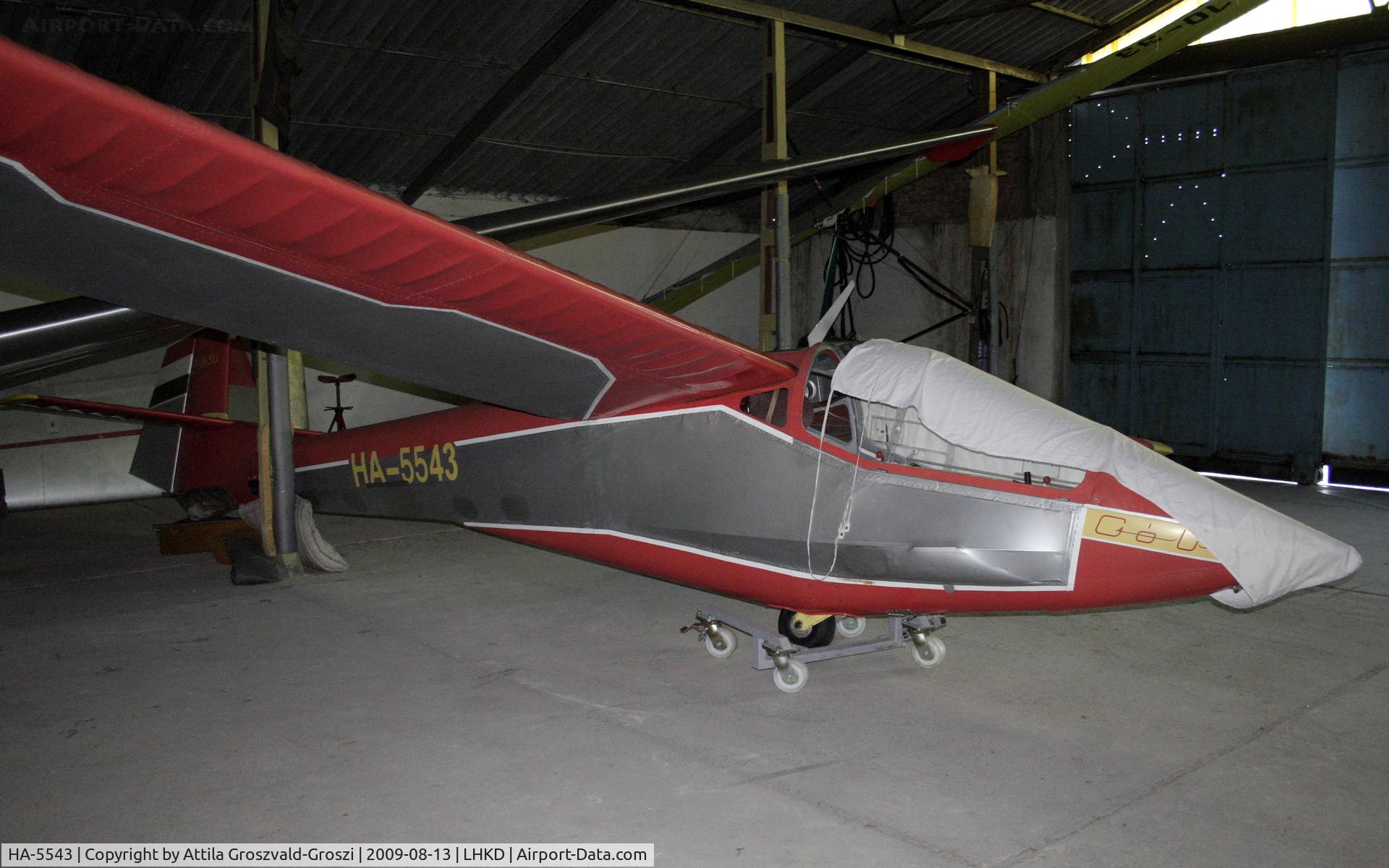 HA-5543, 1980 Rubik R-26SU Góbé '82 C/N AA800059, LHKD- Kecskéd Airfeld, hungary