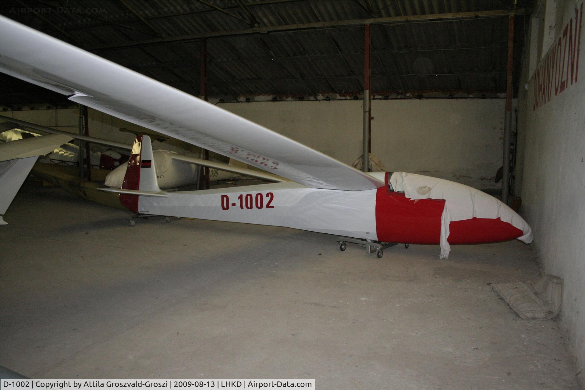 D-1002, Scheibe SF-27 Zugvogel V C/N 6046, LHKD- Kecskéd Airfeld, hungary
