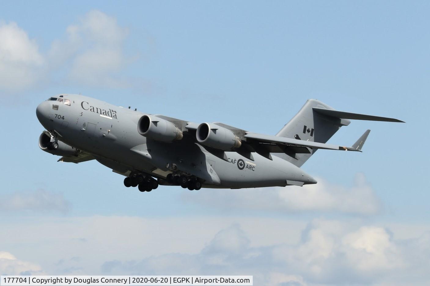 177704, 2008 Boeing CC-177 Globemaster III C/N F-187, On finals for runway 30 at Prestwick
