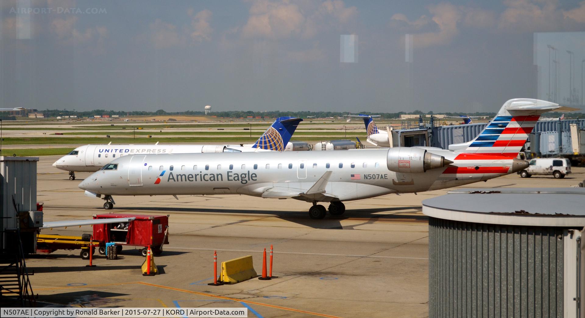 N507AE, 2002 Bombardier CRJ-701 (CL-600-2C10) Regional Jet C/N 10059, Taxi O'Hare