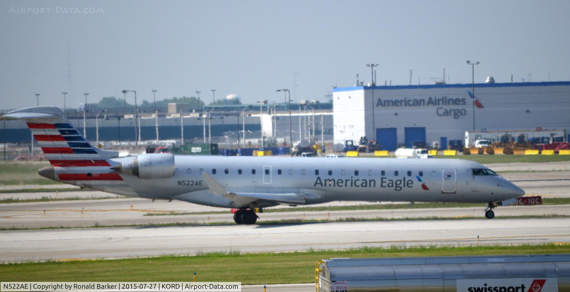 N522AE, 2004 Bombardier CRJ-701 (CL-600-2C10) Regional Jet C/N 10147, Taxi O'Hare