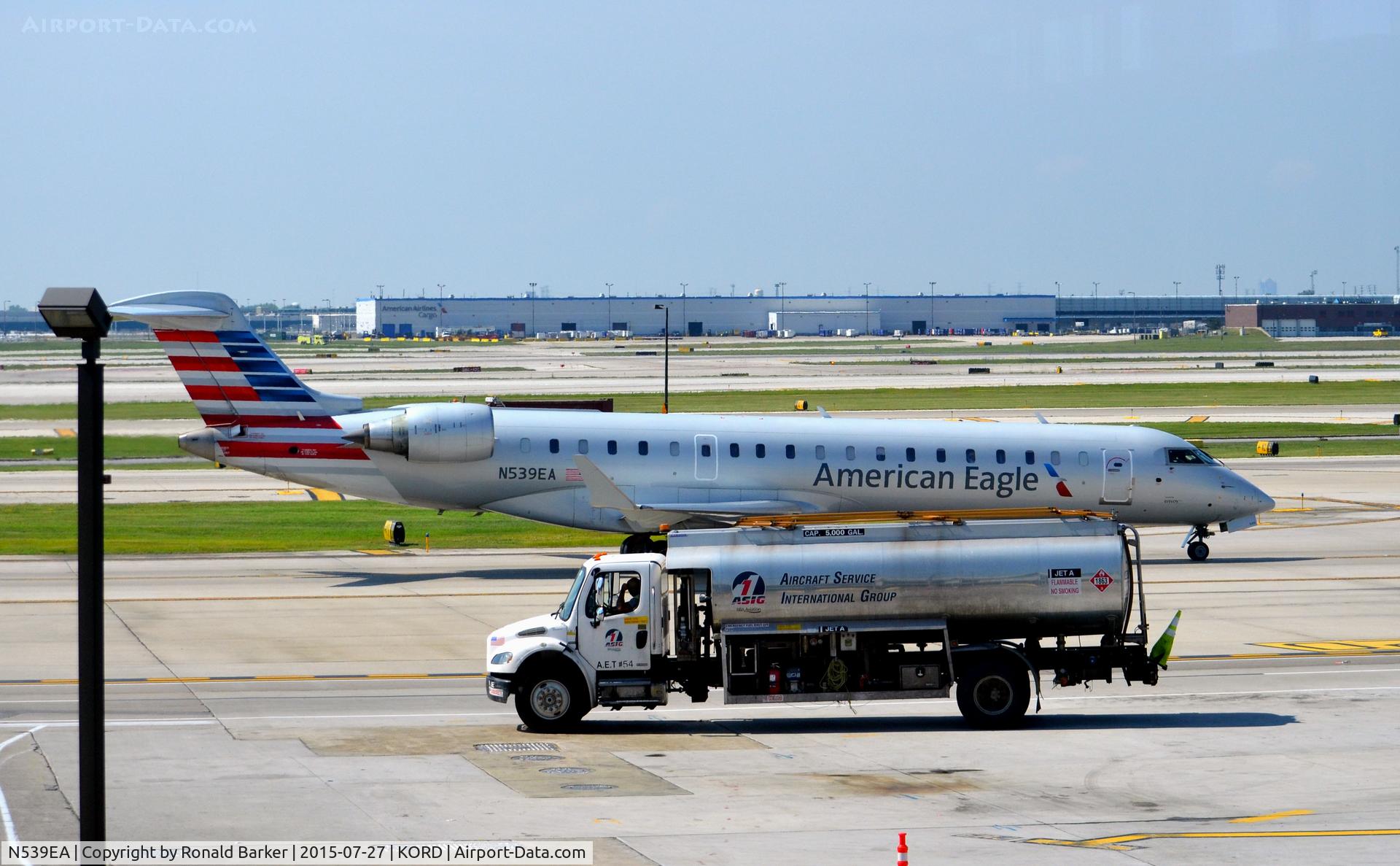 N539EA, Bombardier CRJ-702 (CL-600-2C10) Regional Jet C/N 10318, Taxi O'Hare