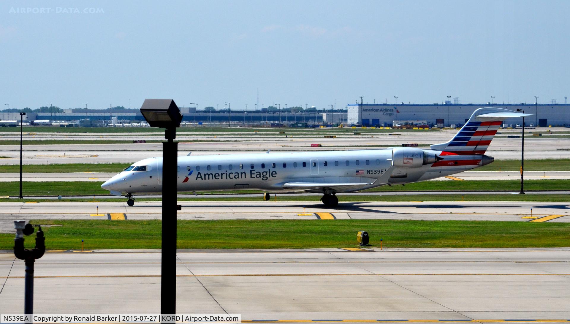 N539EA, Bombardier CRJ-702 (CL-600-2C10) Regional Jet C/N 10318, Taxi O'Hare