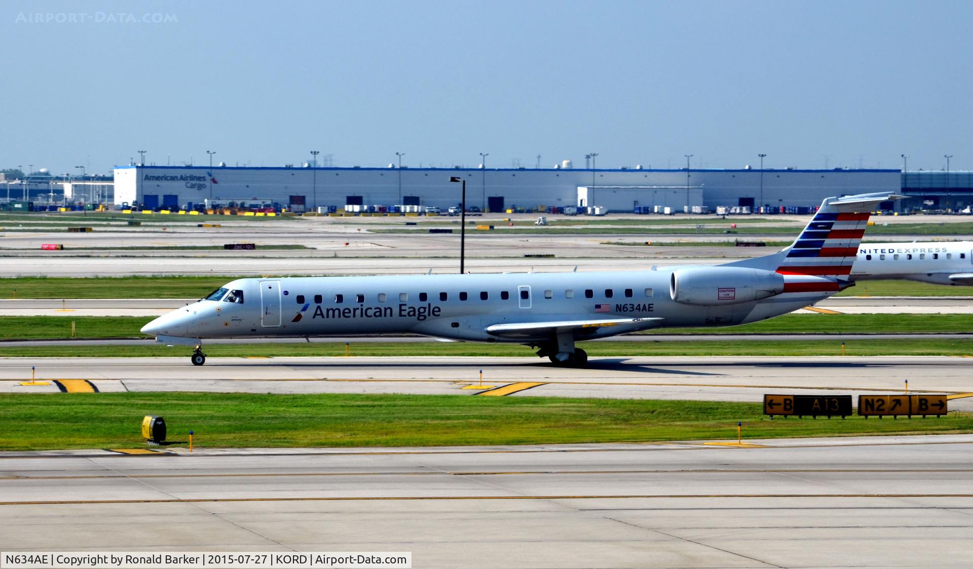 N634AE, 1999 Embraer ERJ-145LR (EMB-145LR) C/N 145150, Taxi O'Hare