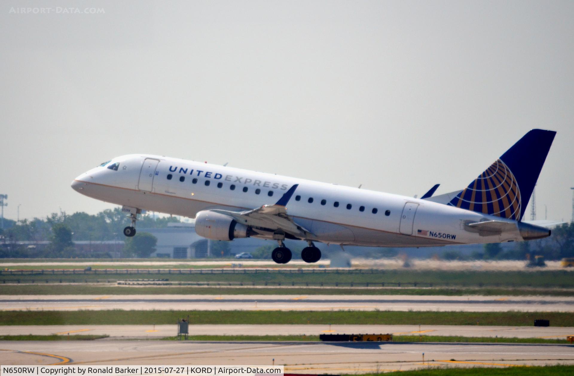 N650RW, 2005 Embraer 170SE (ERJ-170-100SE) C/N 17000071, Takeoff O'Hare