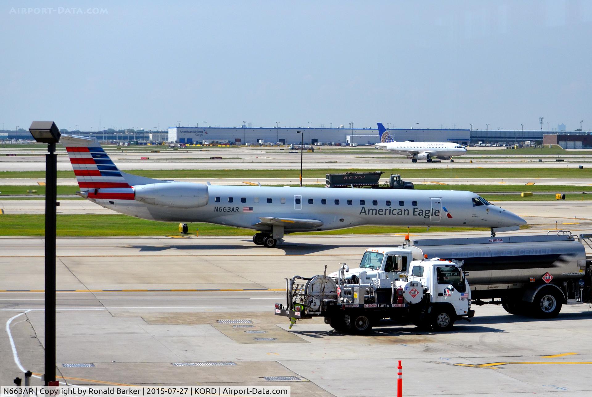 N663AR, 2004 Embraer ERJ-145LR (EMB-145LR) C/N 145778, Taxi O'Hare