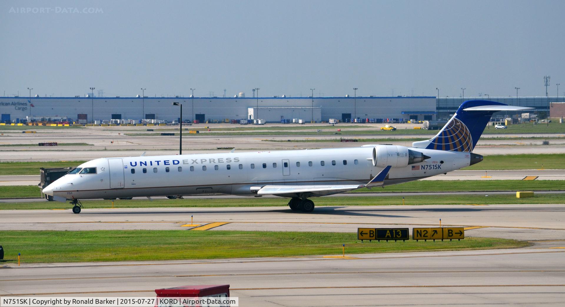 N751SK, 2005 Bombardier CRJ-701ER (CL-600-2C10) Regional Jet C/N 10208, Taxi O'Hare