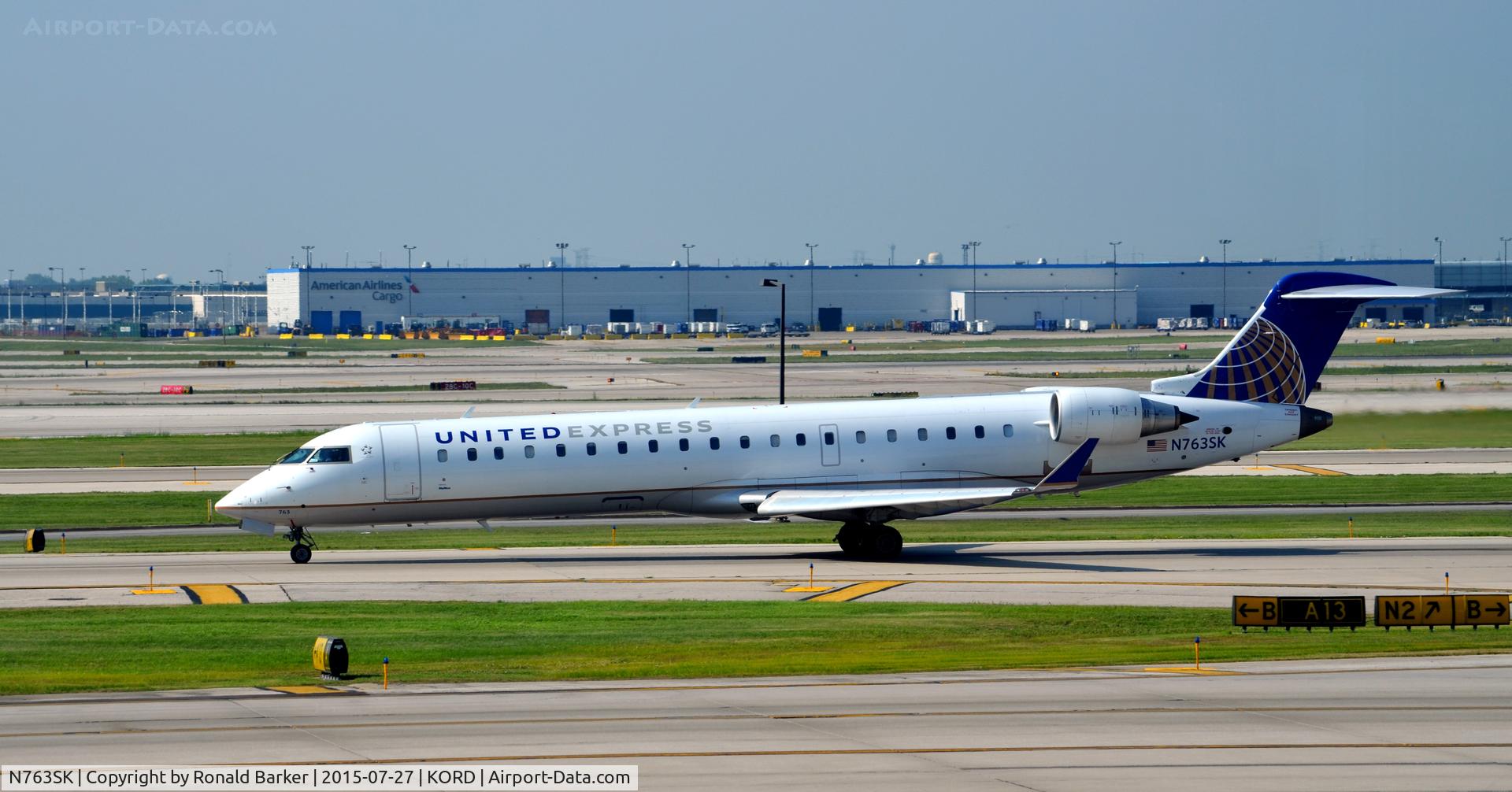 N763SK, 2005 Bombardier CRJ-701ER (CL-600-2C10) Regional Jet C/N 10228, Taxi O'Hare