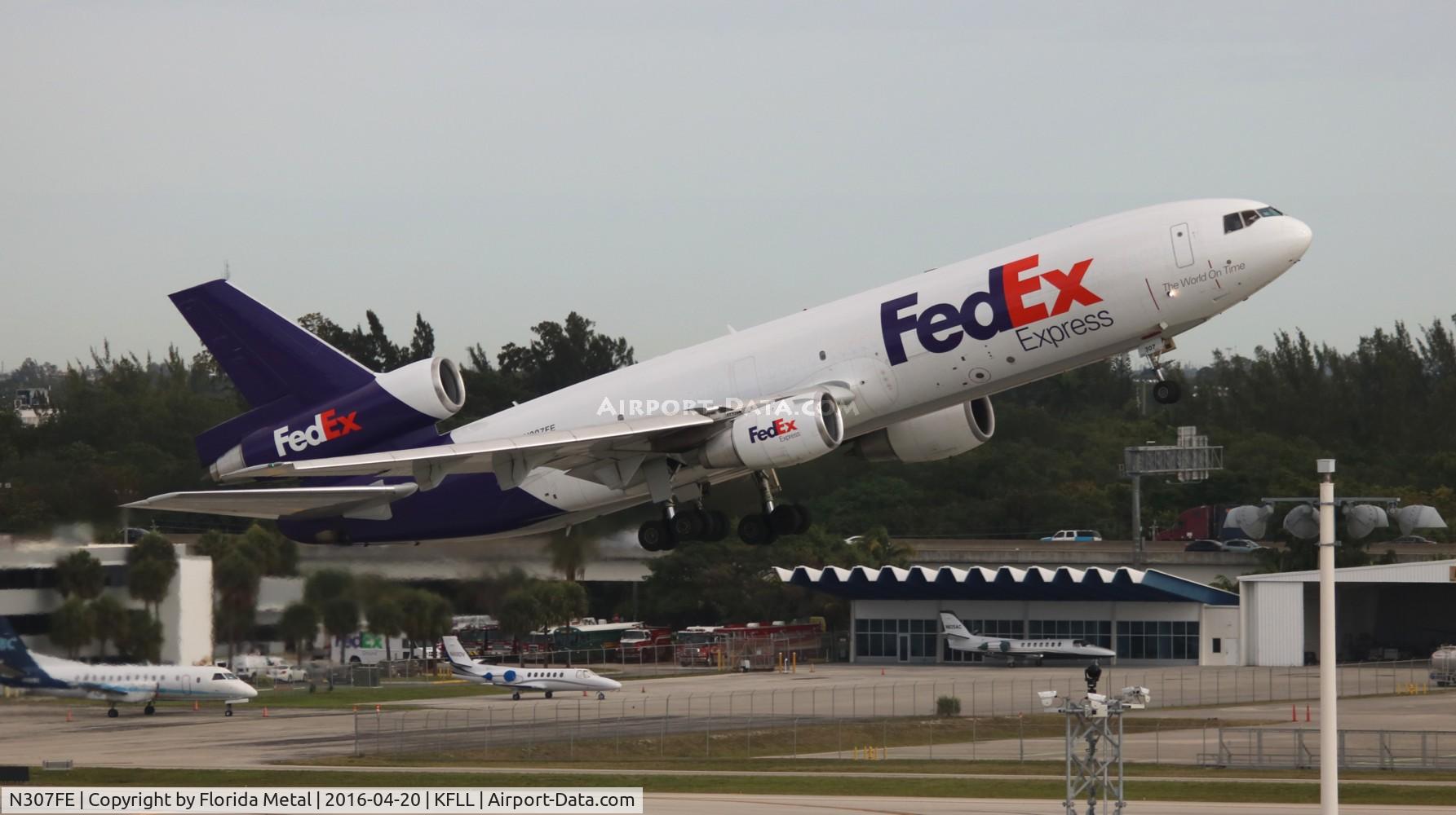 N307FE, 1986 McDonnell Douglas MD-10-30F C/N 48291, FLL 2016