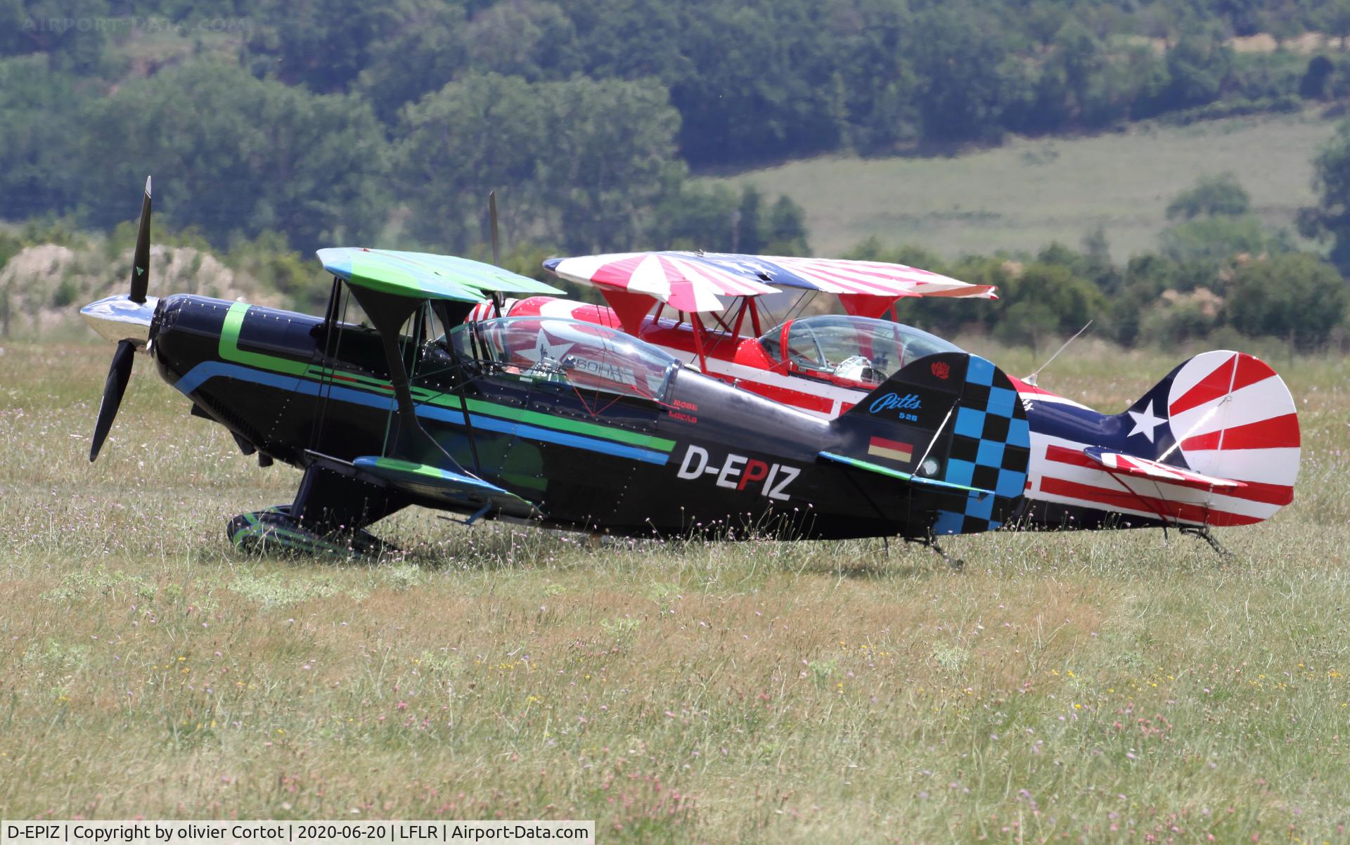 D-EPIZ, 1972 Aerotek Pitts S-2A Special Special C/N 2019, saturday  barbecue at the airport !