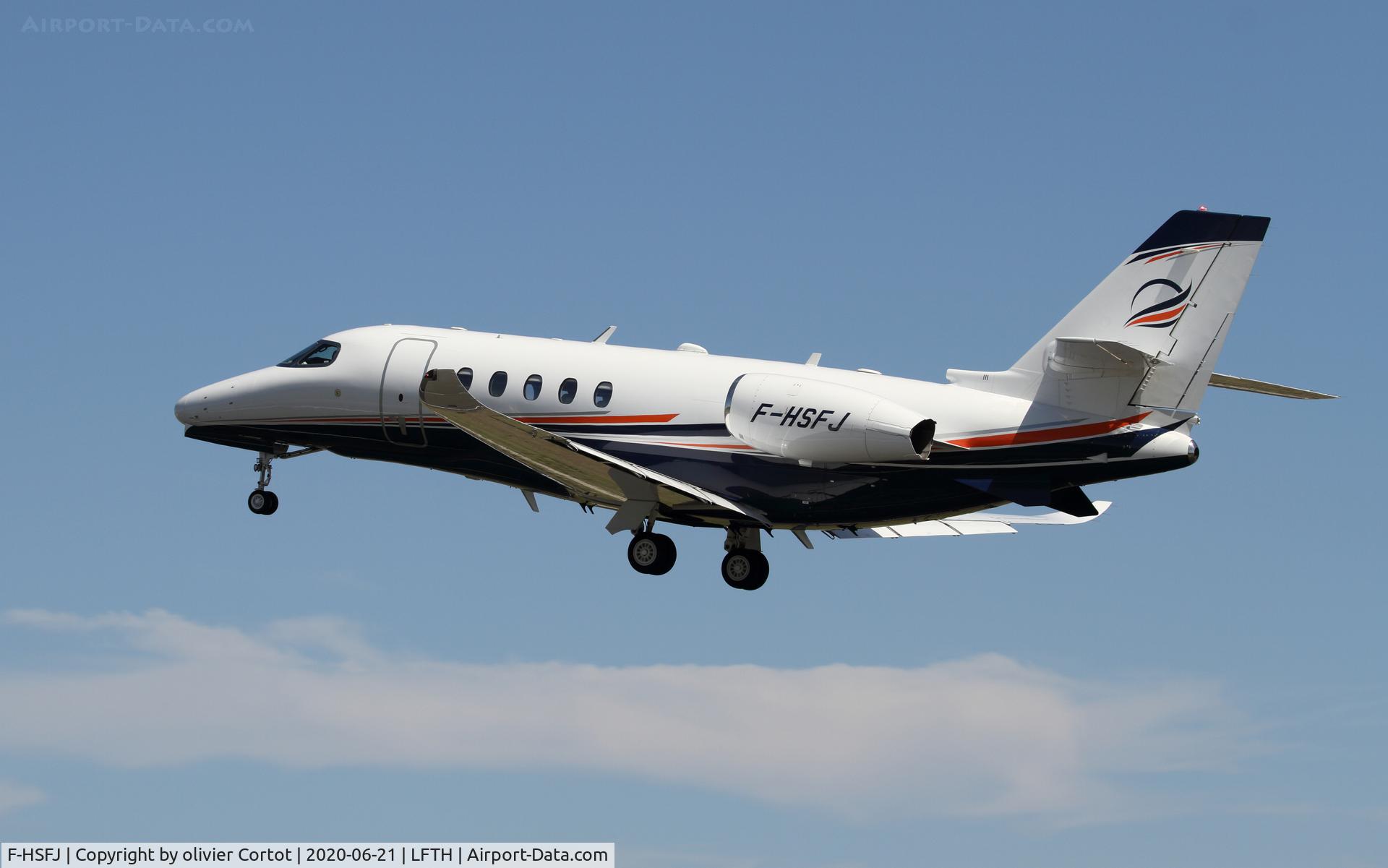 F-HSFJ, 2017 Cessna 680A Citation Latitude C/N 680A-0099, taking off, june 2020