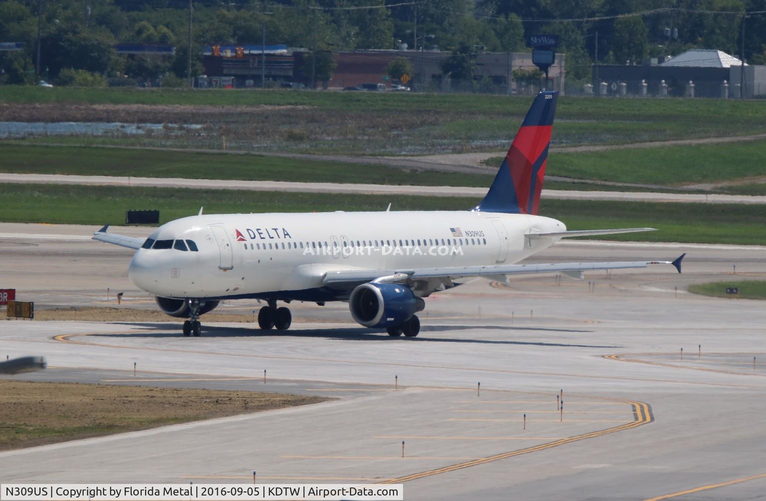 N309US, 1990 Airbus A320-211 C/N 118, DTW 2016