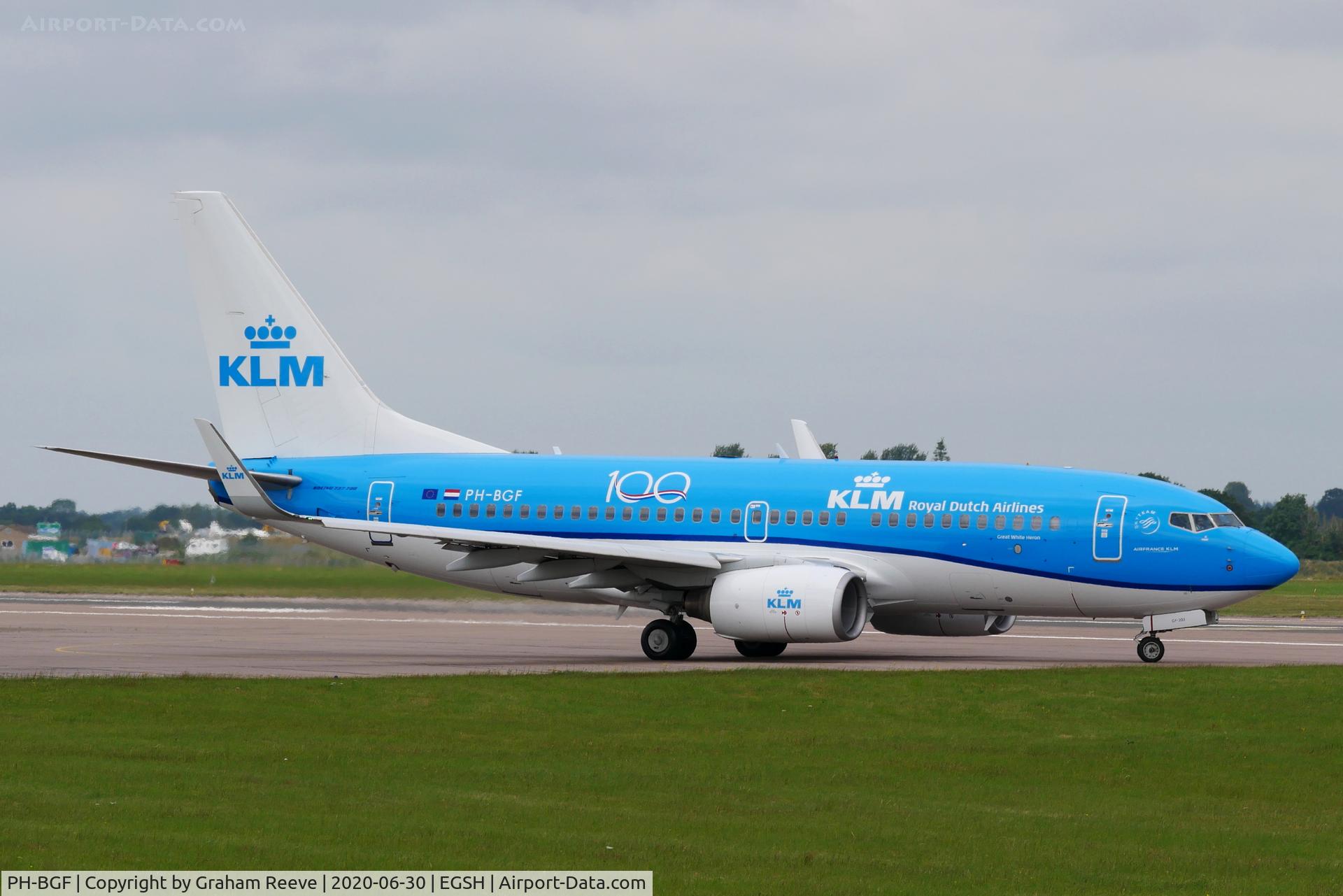 PH-BGF, 2008 Boeing 737-7K2 C/N 30365, Departing from Norwich.