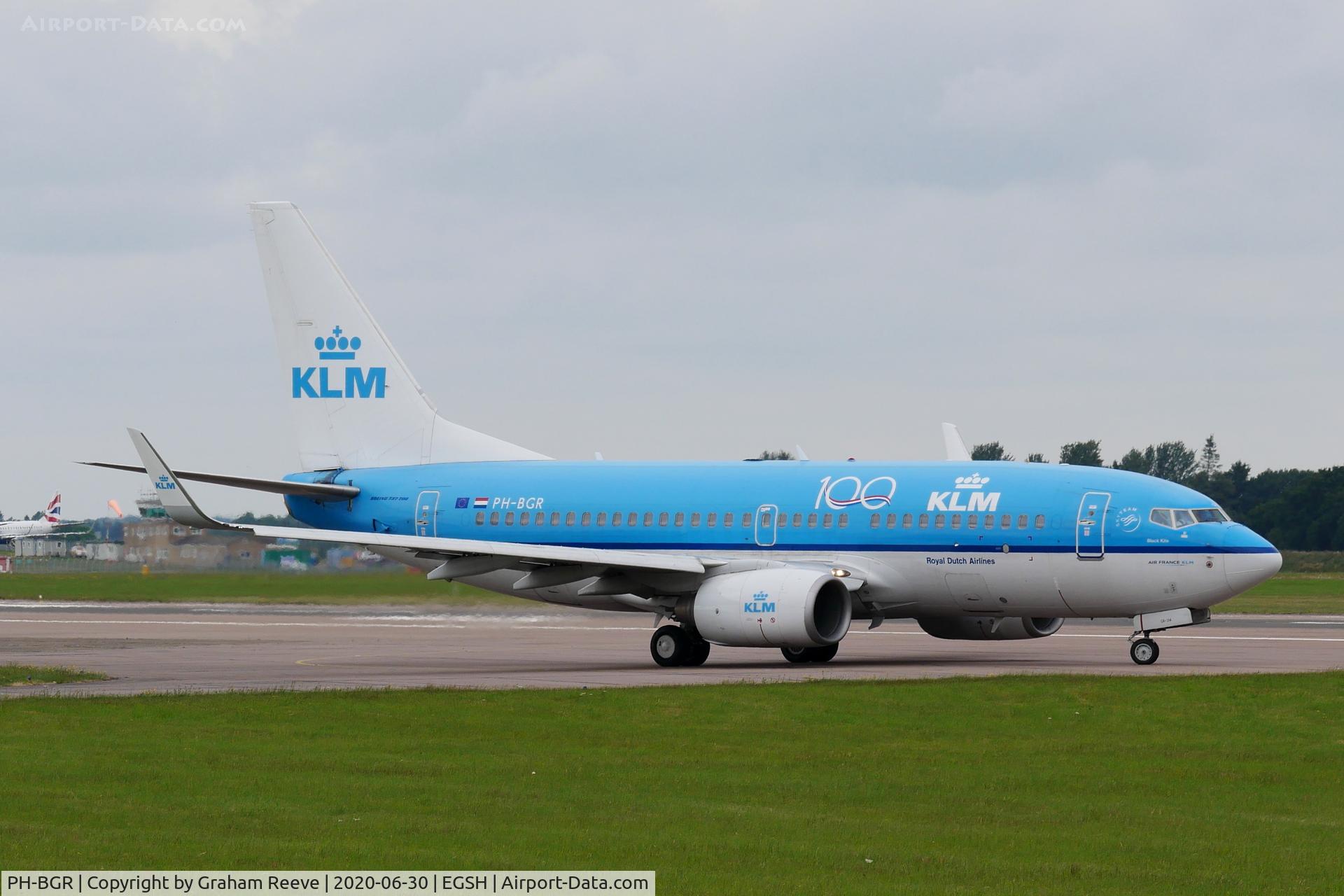 PH-BGR, 2011 Boeing 737-7K2 C/N 39446, Departing from Norwich.