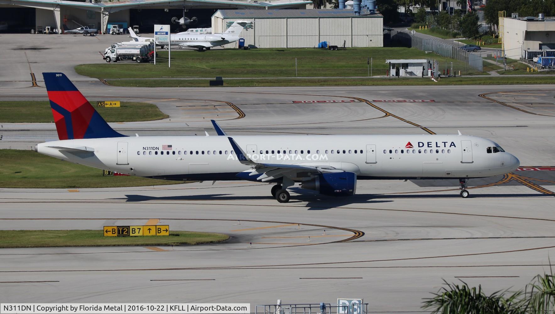 N311DN, 2016 Airbus A321-211 C/N 7304, FLL 2016