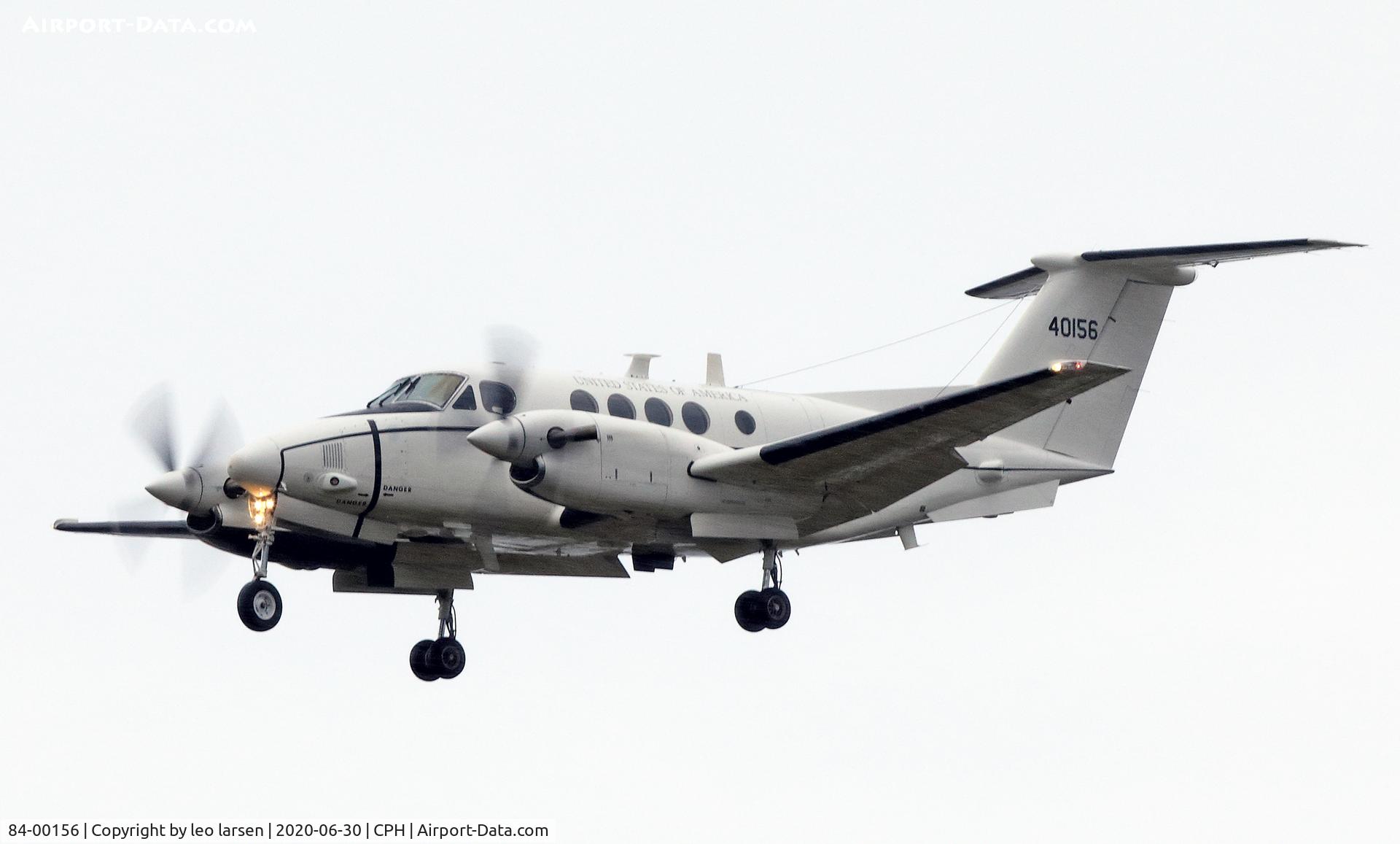 84-00156, 1984 Beech C-12U-3 Huron C/N BL-86, Copenhagen 30.6.2020 L/D R-22L in rain.