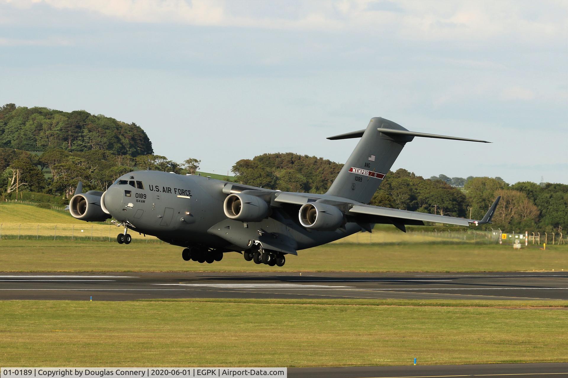 01-0189, 2002 Boeing C-17A Globemaster III C/N P-89, Landing runway 30 at Prestwick C/S RCH171