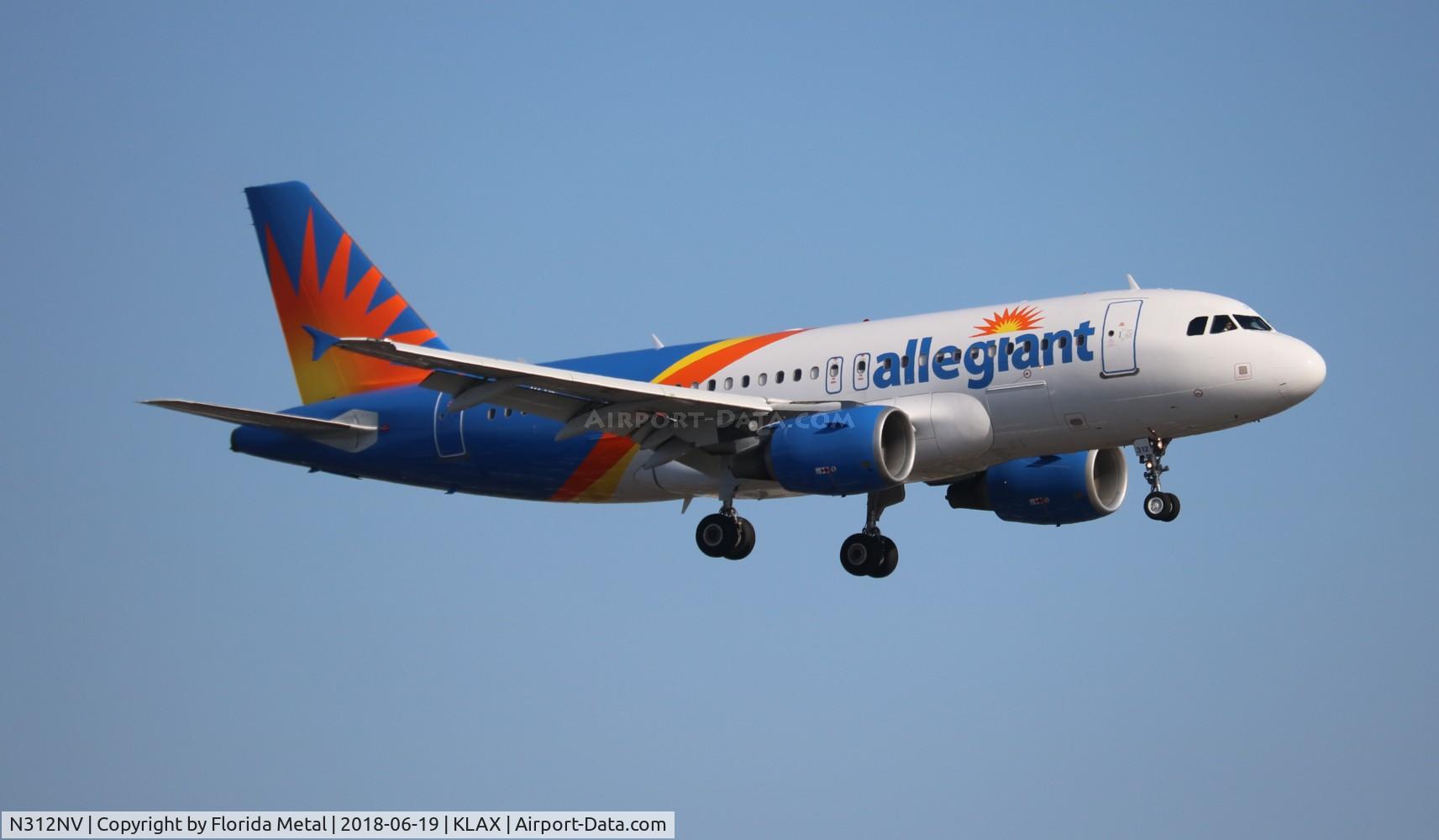 N312NV, 2004 Airbus A319-111 C/N 2289, LAX 2018