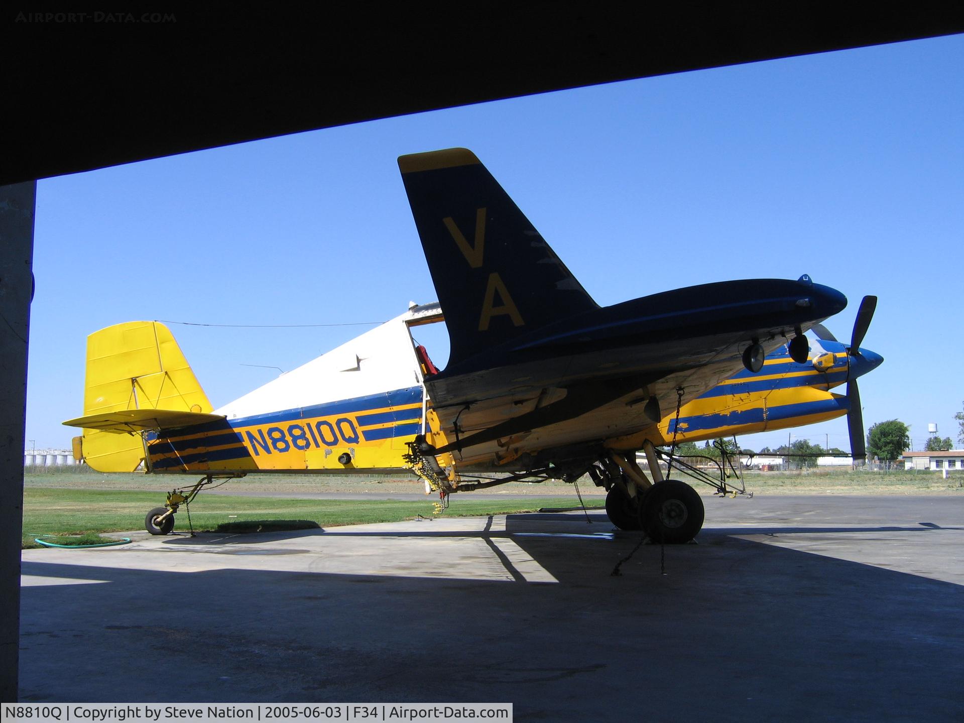 N8810Q, 1970 Aero Commander S2R C/N 1510R, Vance Ag Aviation 1970 Ayres S2R-T34 as sprayer at Firebaugh, CA