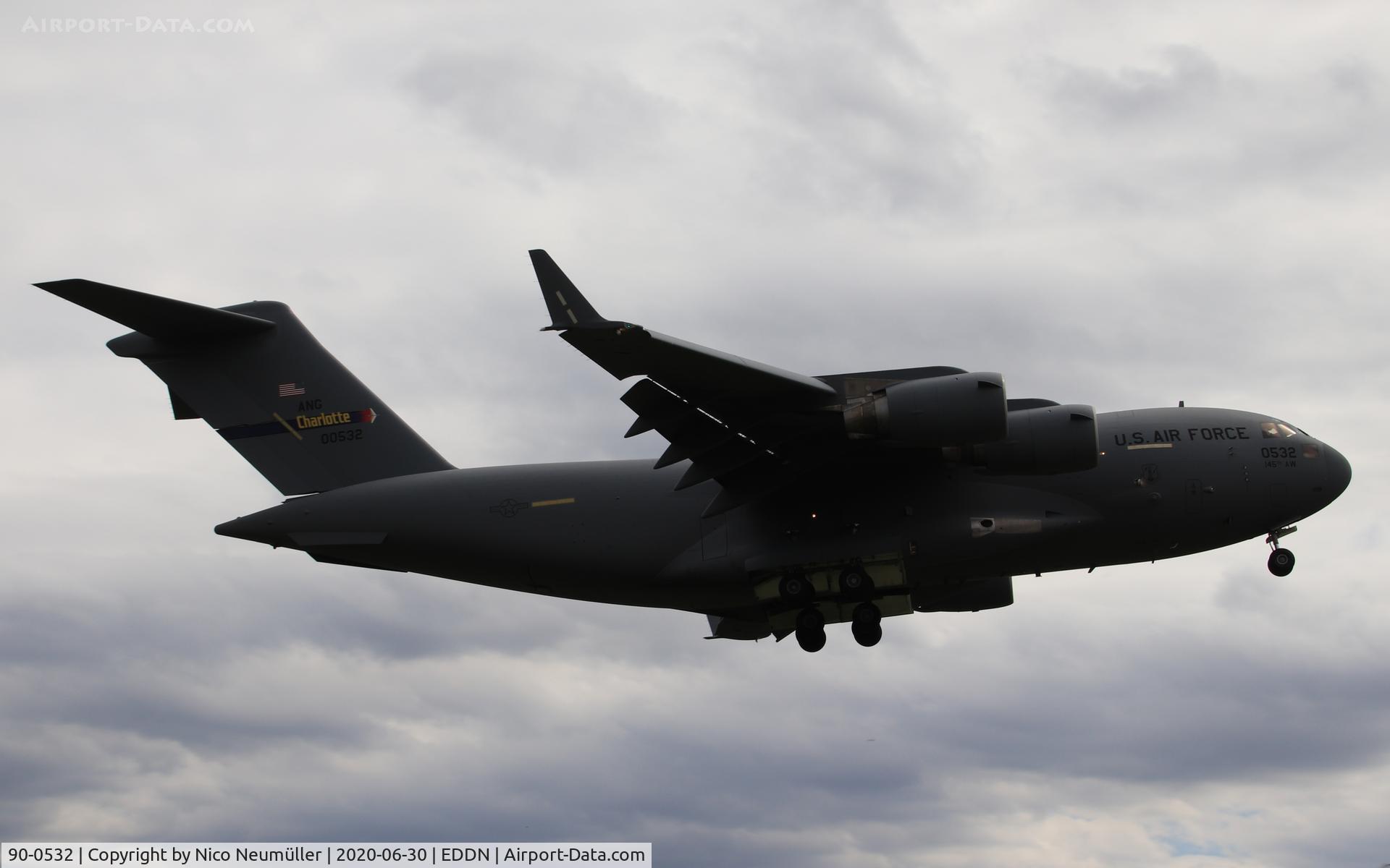 90-0532, 1990 McDonnell Douglas C-17A Globemaster III C/N P-7, C17 landing in EDDN/NUE