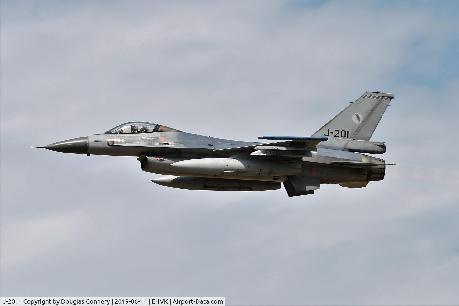 J-201, Fokker F-16AM Fighting Falcon C/N 6D-108, Departing Volkel as part of the air demo at KLU open day