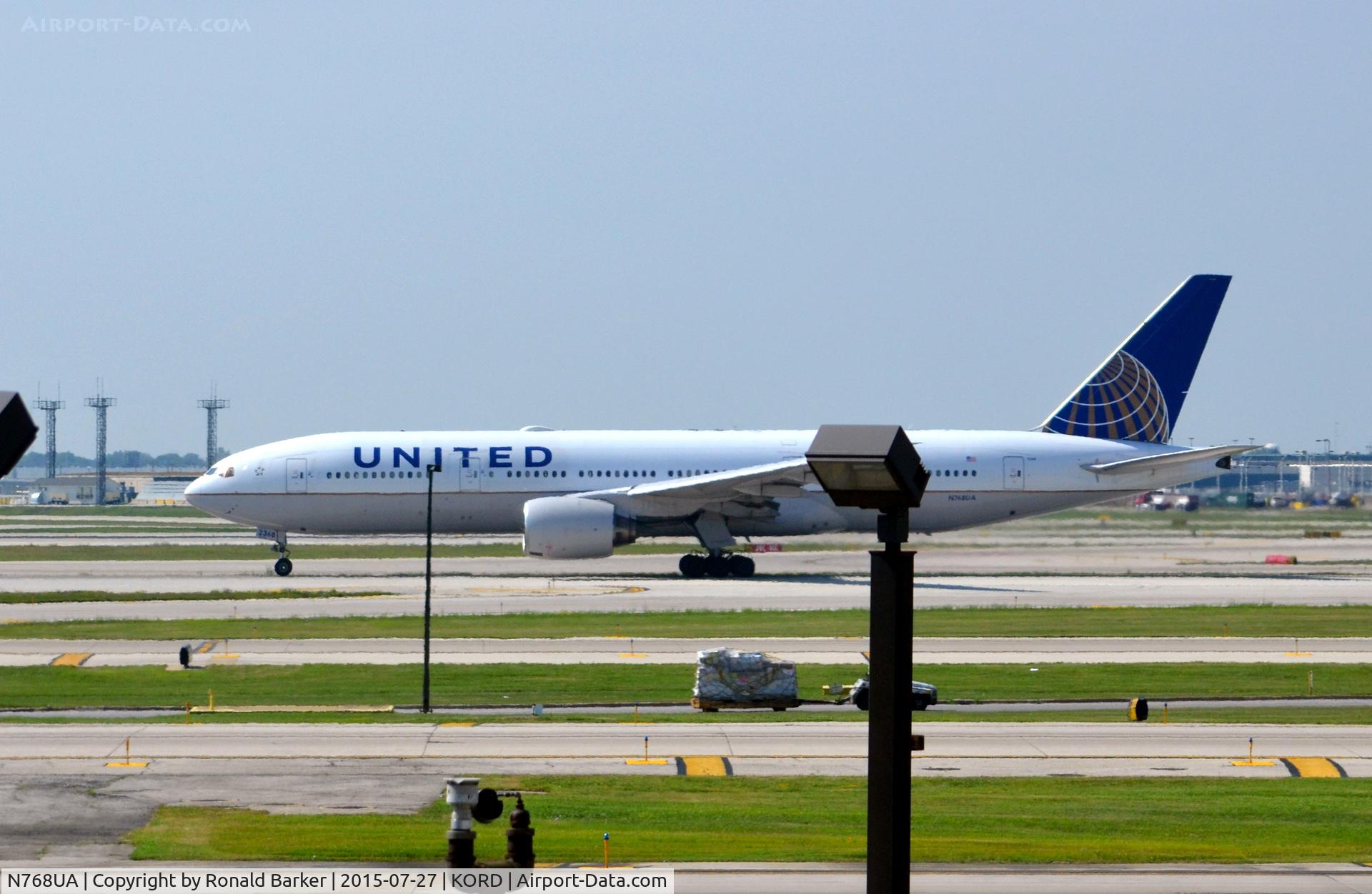 N768UA, 1995 Boeing 777-222 C/N 26919, Takeoff O'Hare