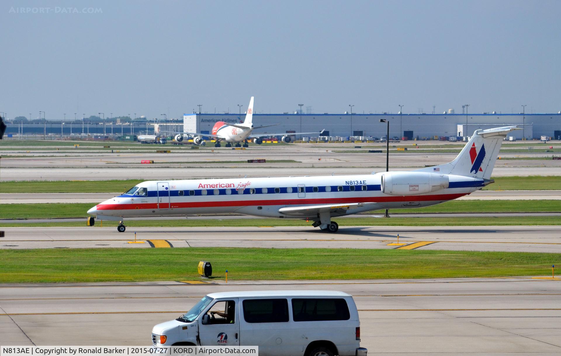 N813AE, 2001 Embraer ERJ-140LR (EMB-135KL) C/N 145539, Taxi O'Hare