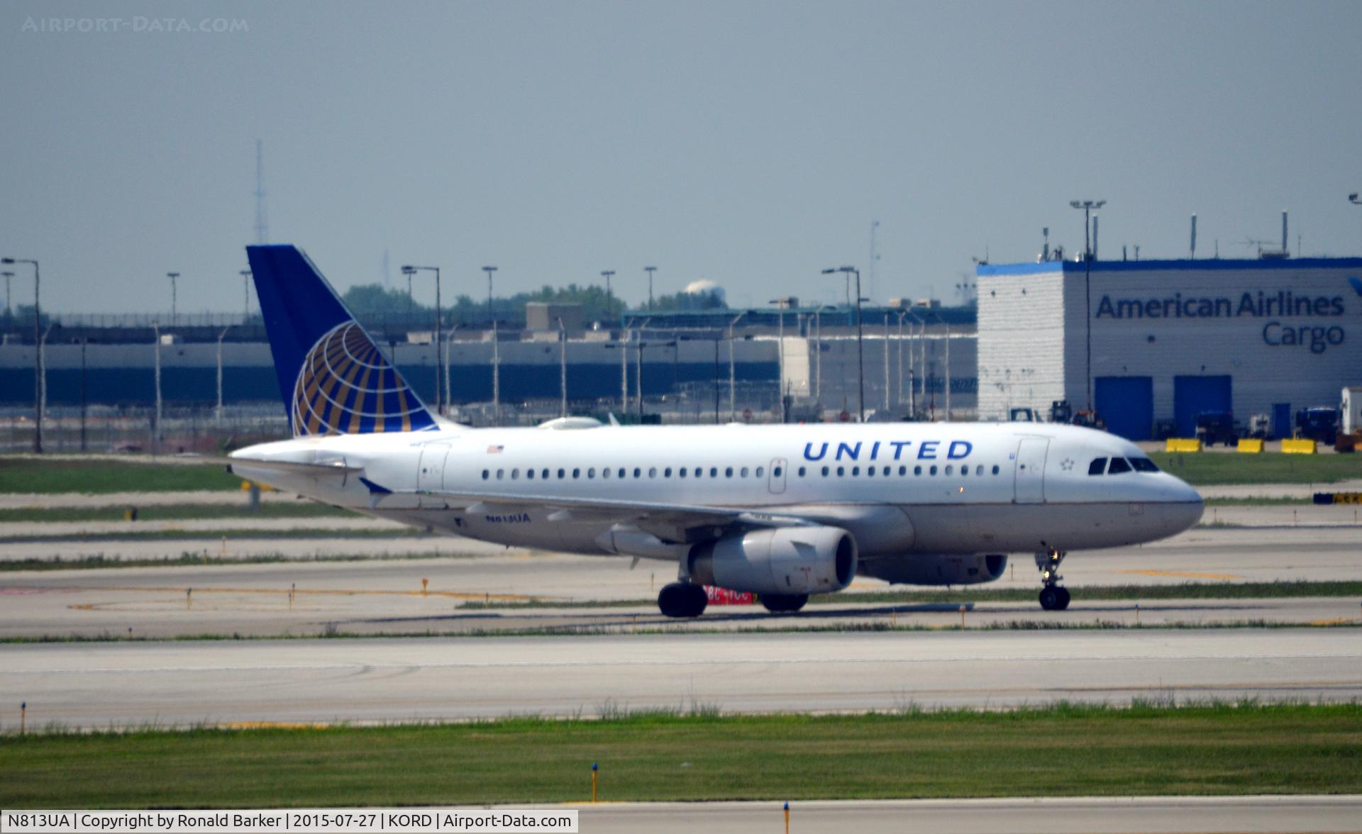 N813UA, 1998 Airbus A319-131 C/N 858, Taxi O'Hare