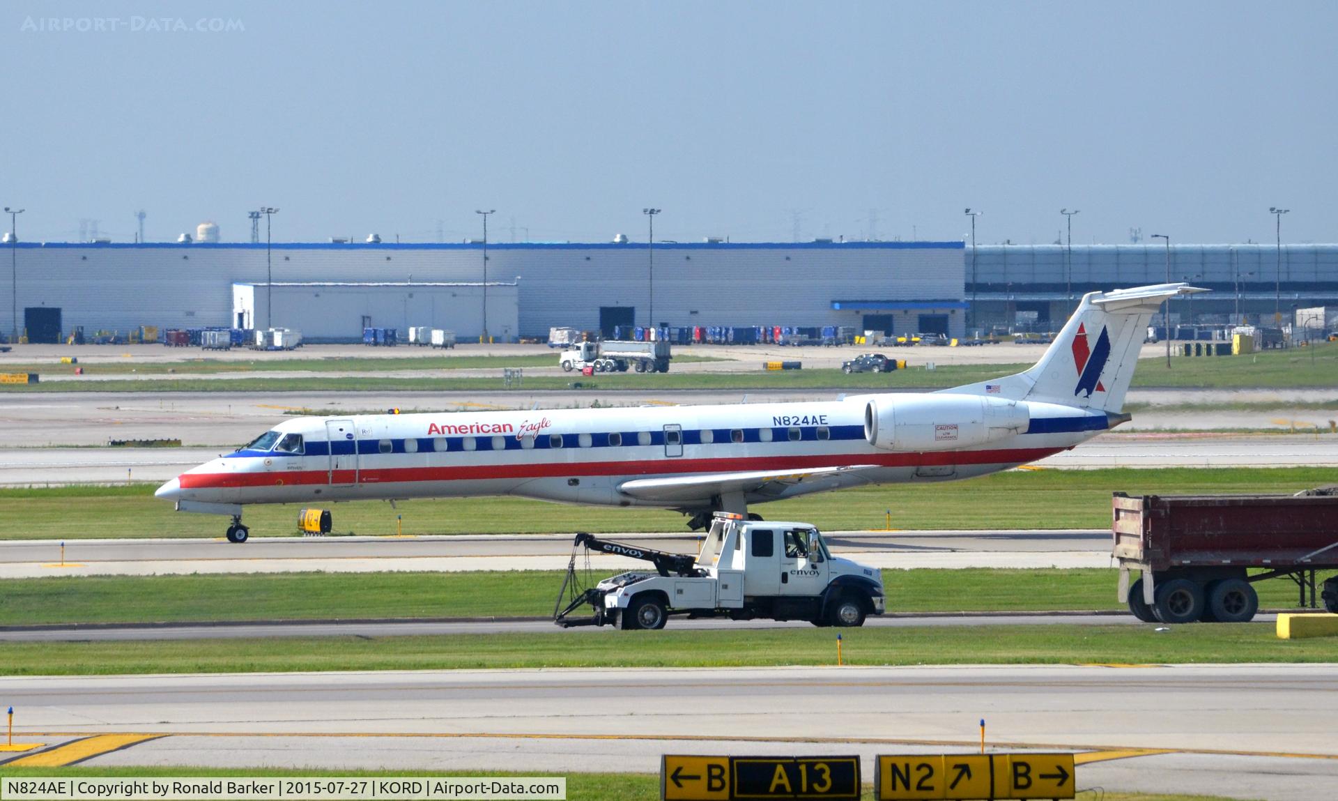 N824AE, 2002 Embraer ERJ-140LR (EMB-135KL) C/N 145584, Taxi O'Hare