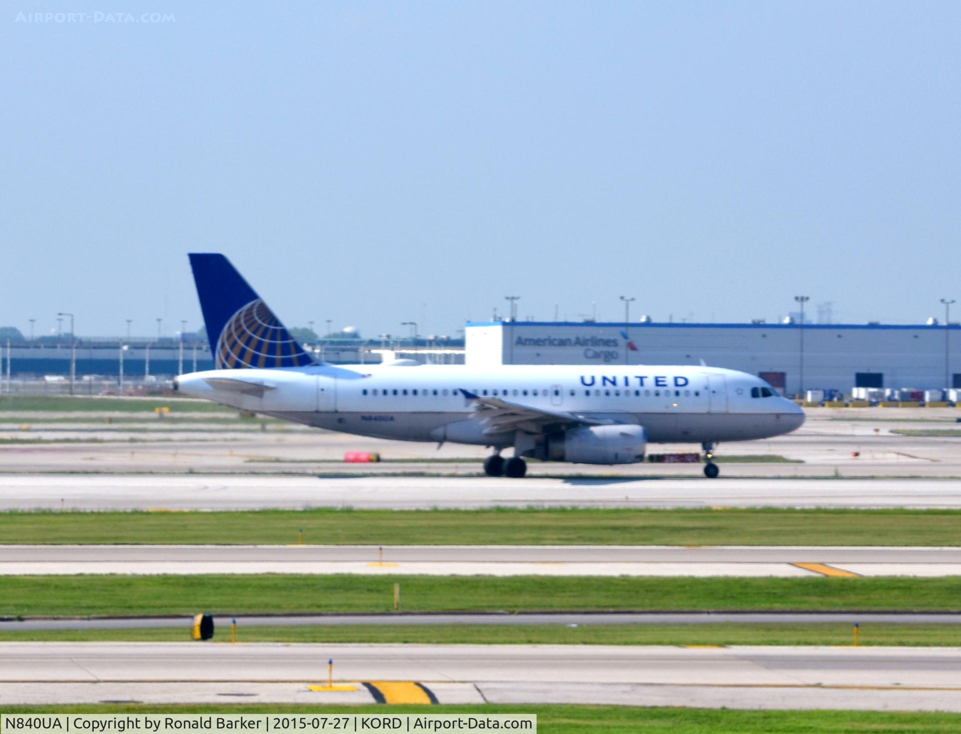 N840UA, 2001 Airbus A319-131 C/N 1522, Takeoff O'Hare
