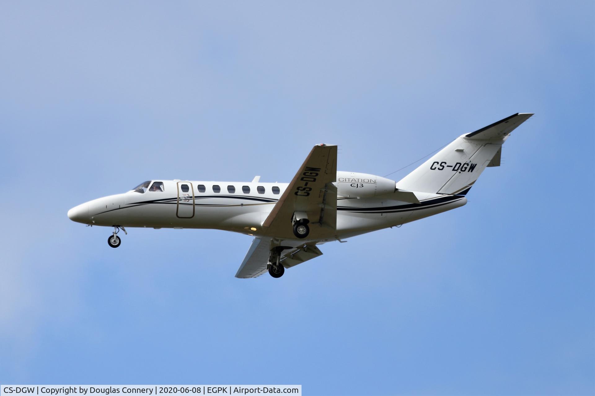 CS-DGW, 2008 Cessna 525B CitationJet CJ3 C/N 525B-0235, On finals for runway 12 at Prestwick