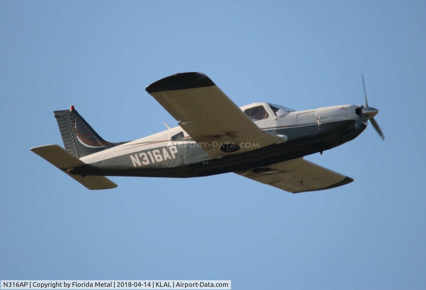 N316AP, 1976 Piper PA-32R-300 Cherokee Lance C/N 32R-7680210, SNF 2018