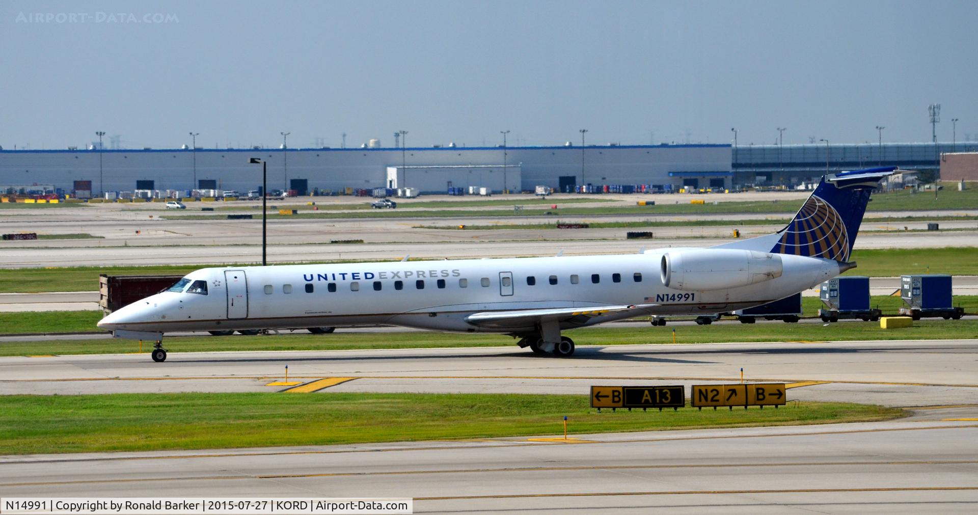 N14991, 2000 Embraer ERJ-145LR (EMB-145LR) C/N 145278, Taxi O'Hare