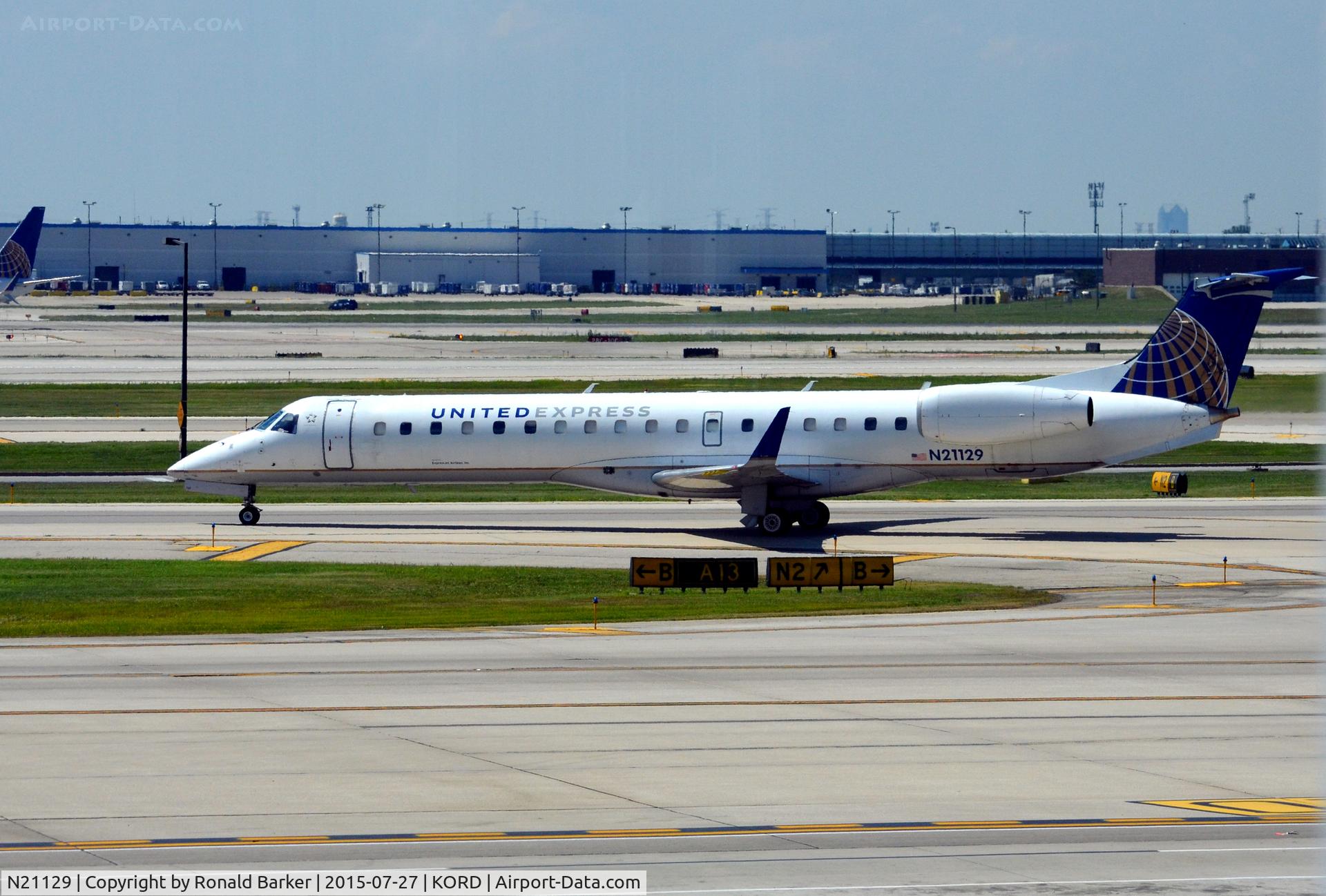 N21129, 2003 Embraer ERJ-145XR (EMB-145XR) C/N 145703, Taxi O'Hare