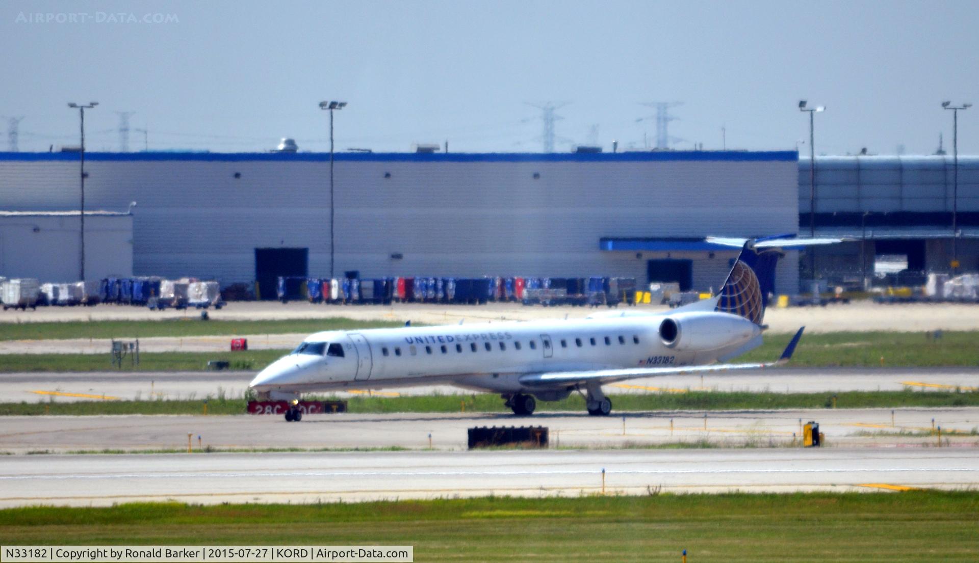 N33182, 2005 Embraer ERJ-145XR (EMB-145XR) C/N 14500909, Taxi O'Hare