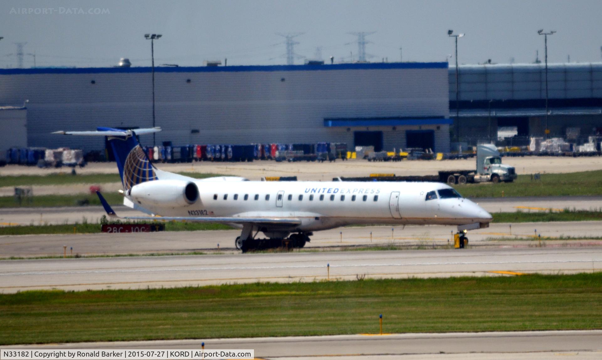 N33182, 2005 Embraer ERJ-145XR (EMB-145XR) C/N 14500909, Taxi O'Hare